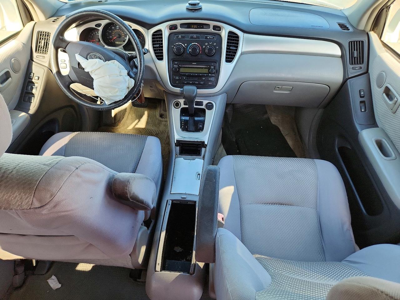 2004 Toyota Highlander Base Silver vin: JTEEP21AX40011884