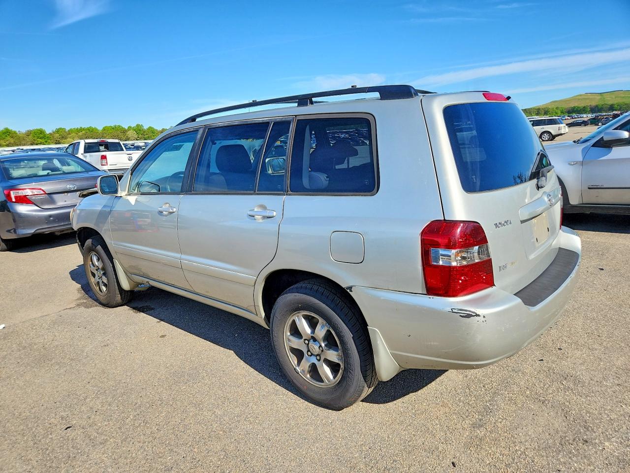2004 Toyota Highlander Base Silver vin: JTEEP21AX40011884