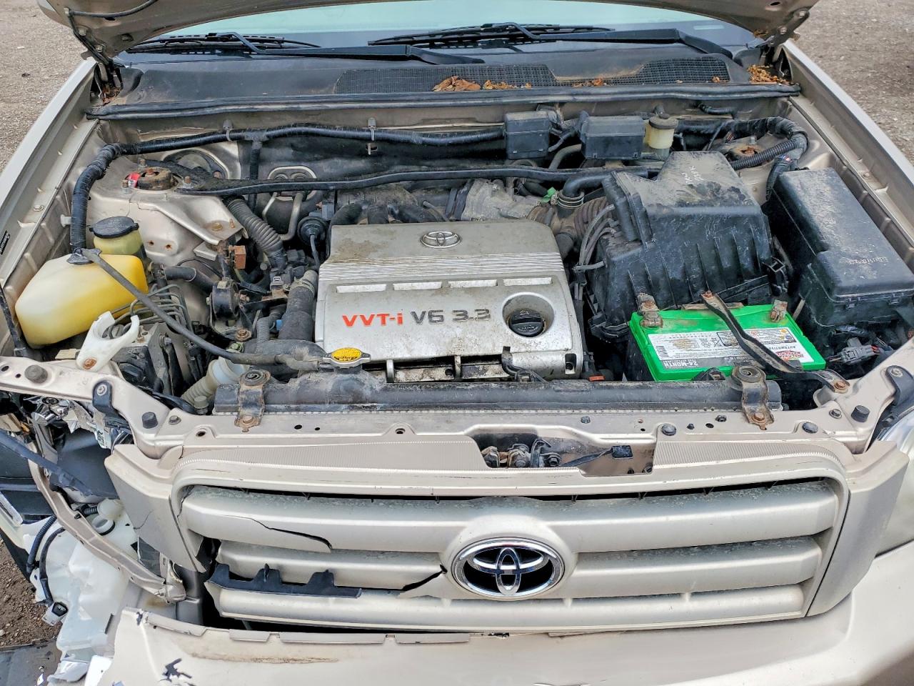 2004 Toyota Highlander Limited Gold vin: JTEEP21AX40042844