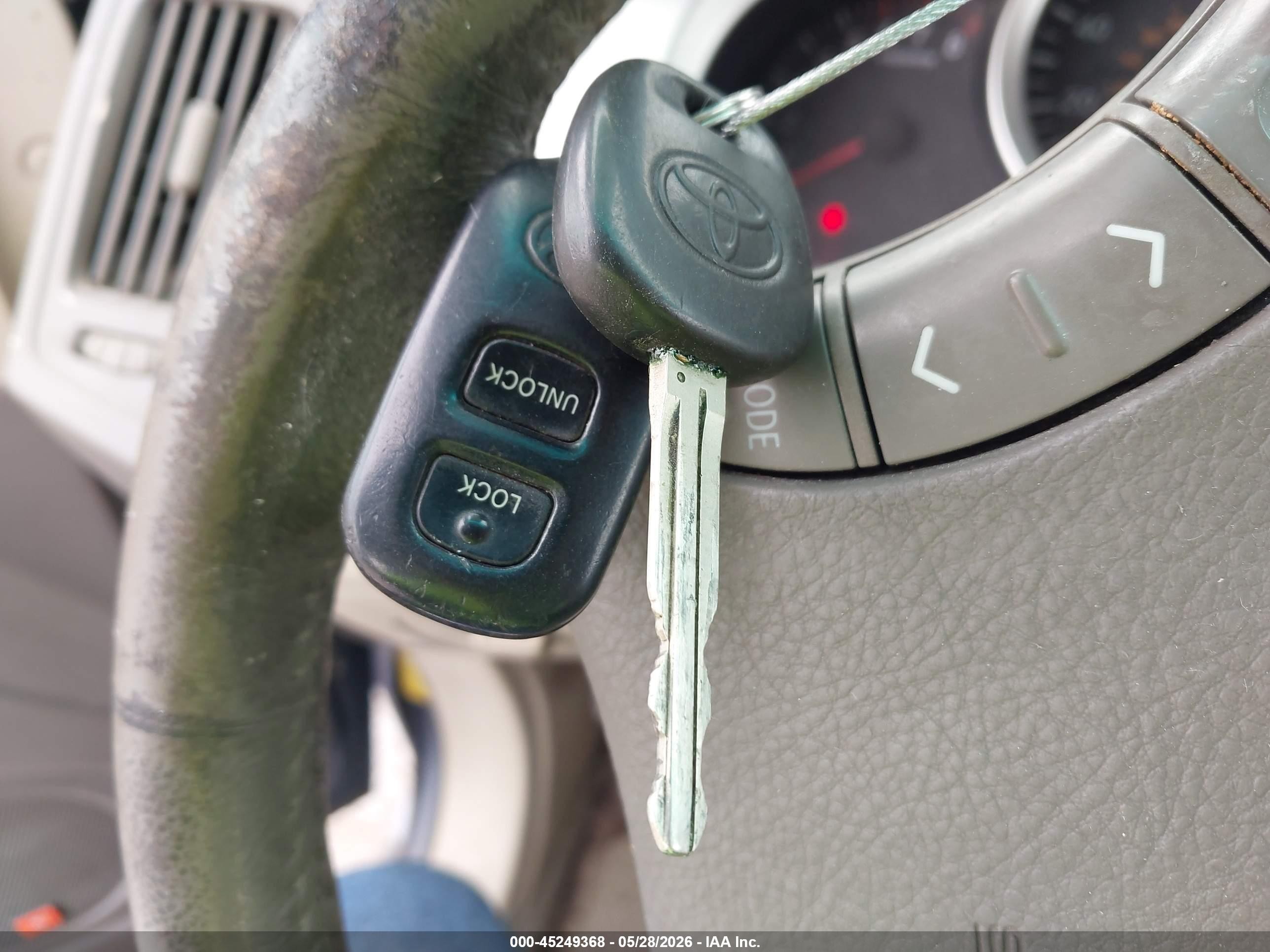 2004 Toyota Highlander   Blue vin: JTEEP21AX40066464