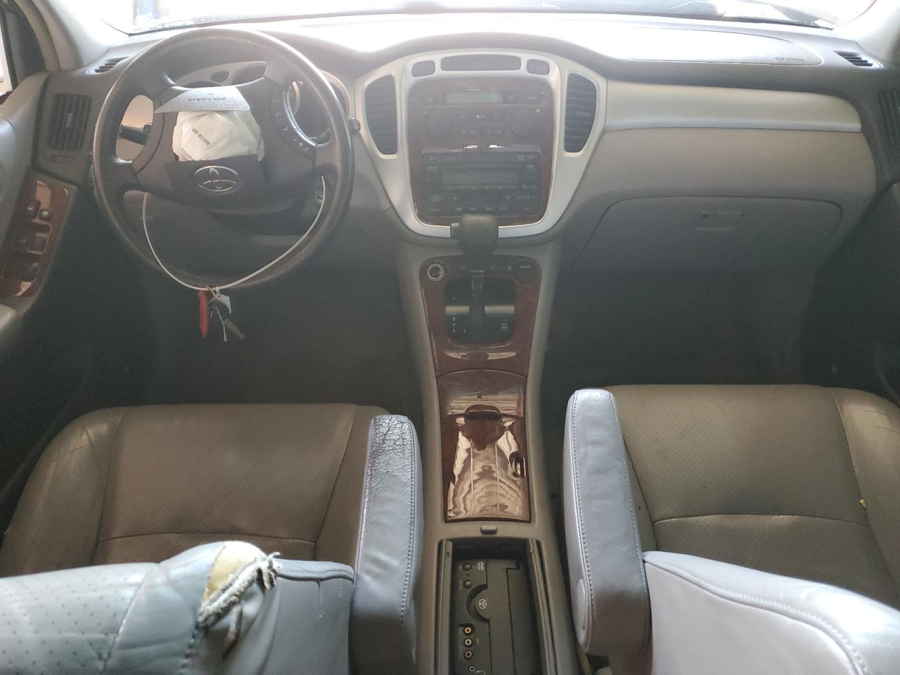 2005 Toyota Highlander Limited Silver vin: JTEEP21AX50075313