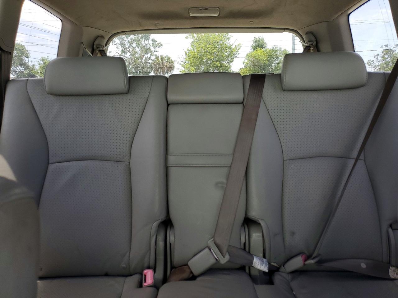 2005 Toyota Highlander Limited White vin: JTEEP21AX50095030