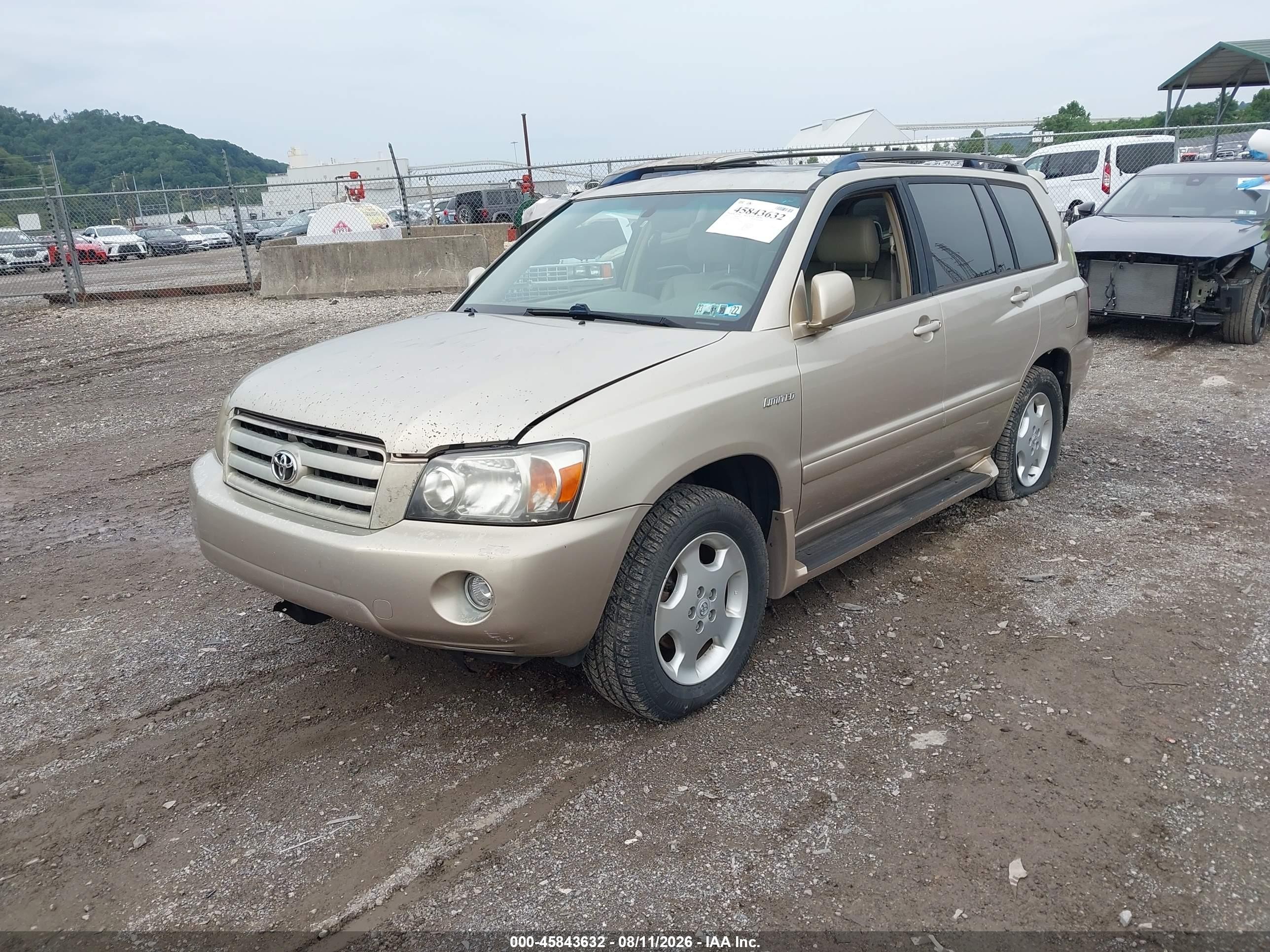 2005 Toyota Highlander Limited V6 Золотой vin: JTEEP21AX50123845