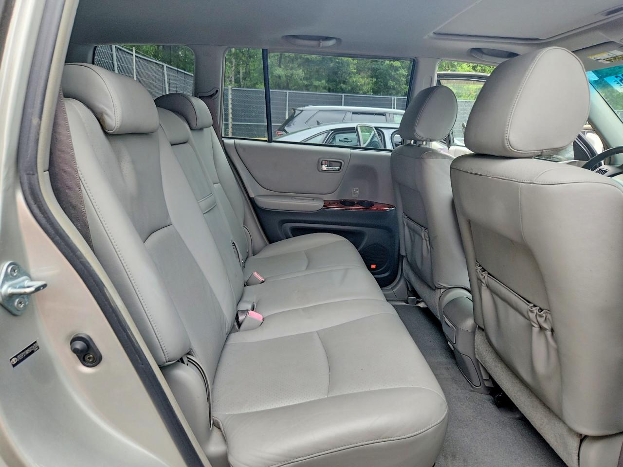 2005 Toyota Highlander Limited Silver vin: JTEEP21AX50126308