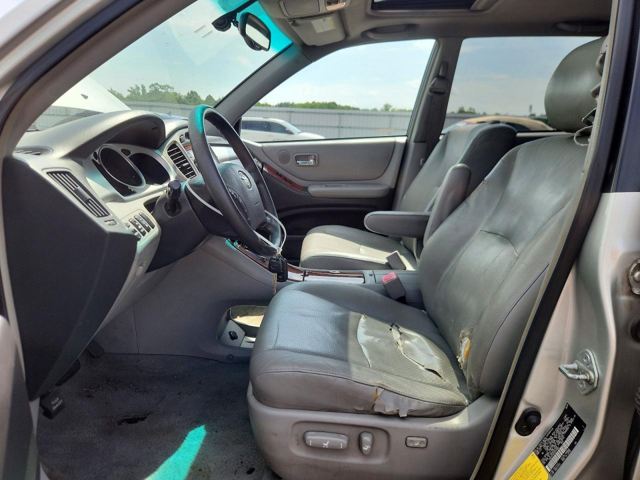 2005 Toyota Highlander Limited Silver vin: JTEEP21AX50129001