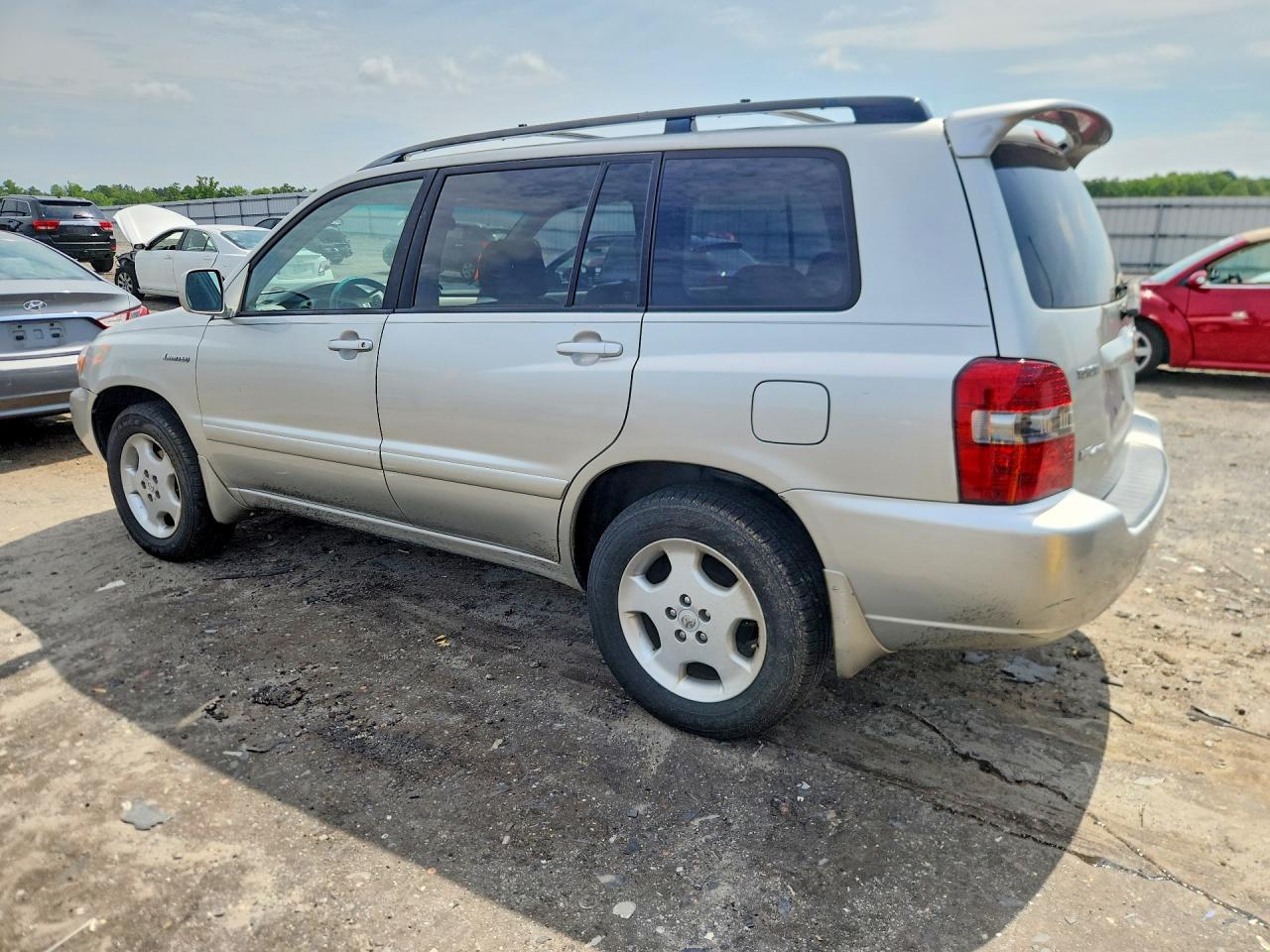 2005 Toyota Highlander Limited Silver vin: JTEEP21AX50129001
