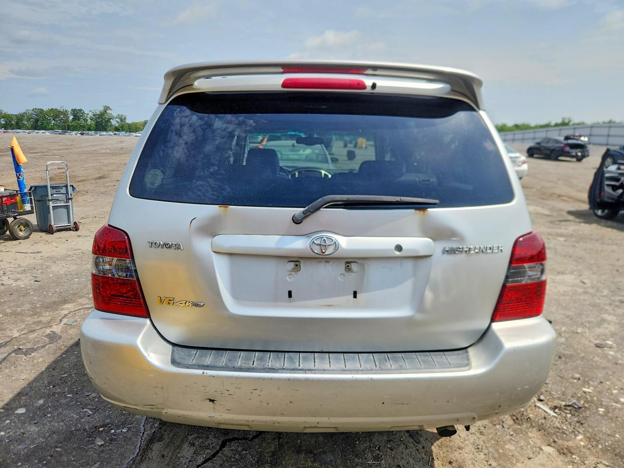 2005 Toyota Highlander Limited Silver vin: JTEEP21AX50129001
