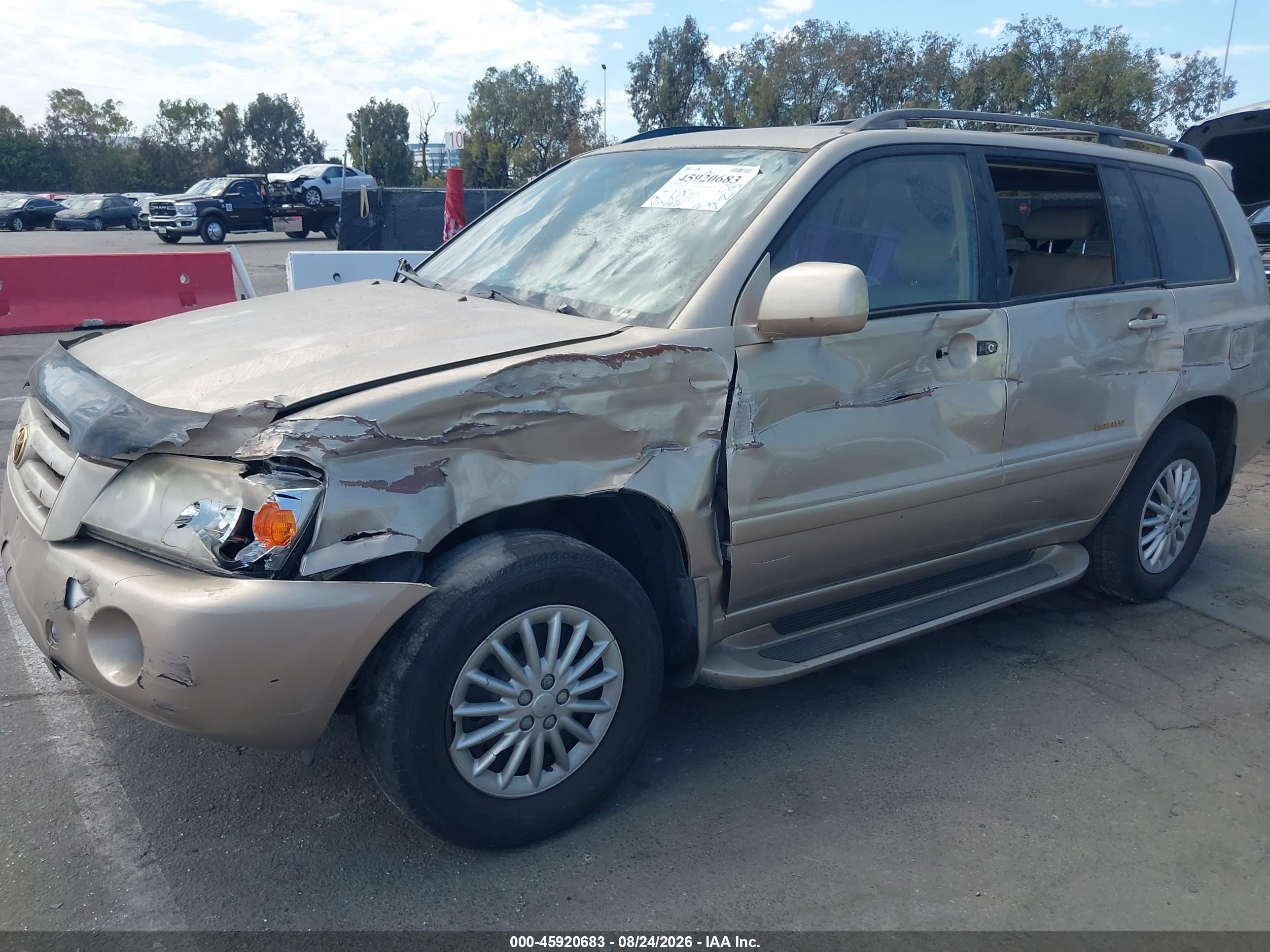 2006 Toyota Highlander Limited V6 Gold vin: JTEEP21AX60180371