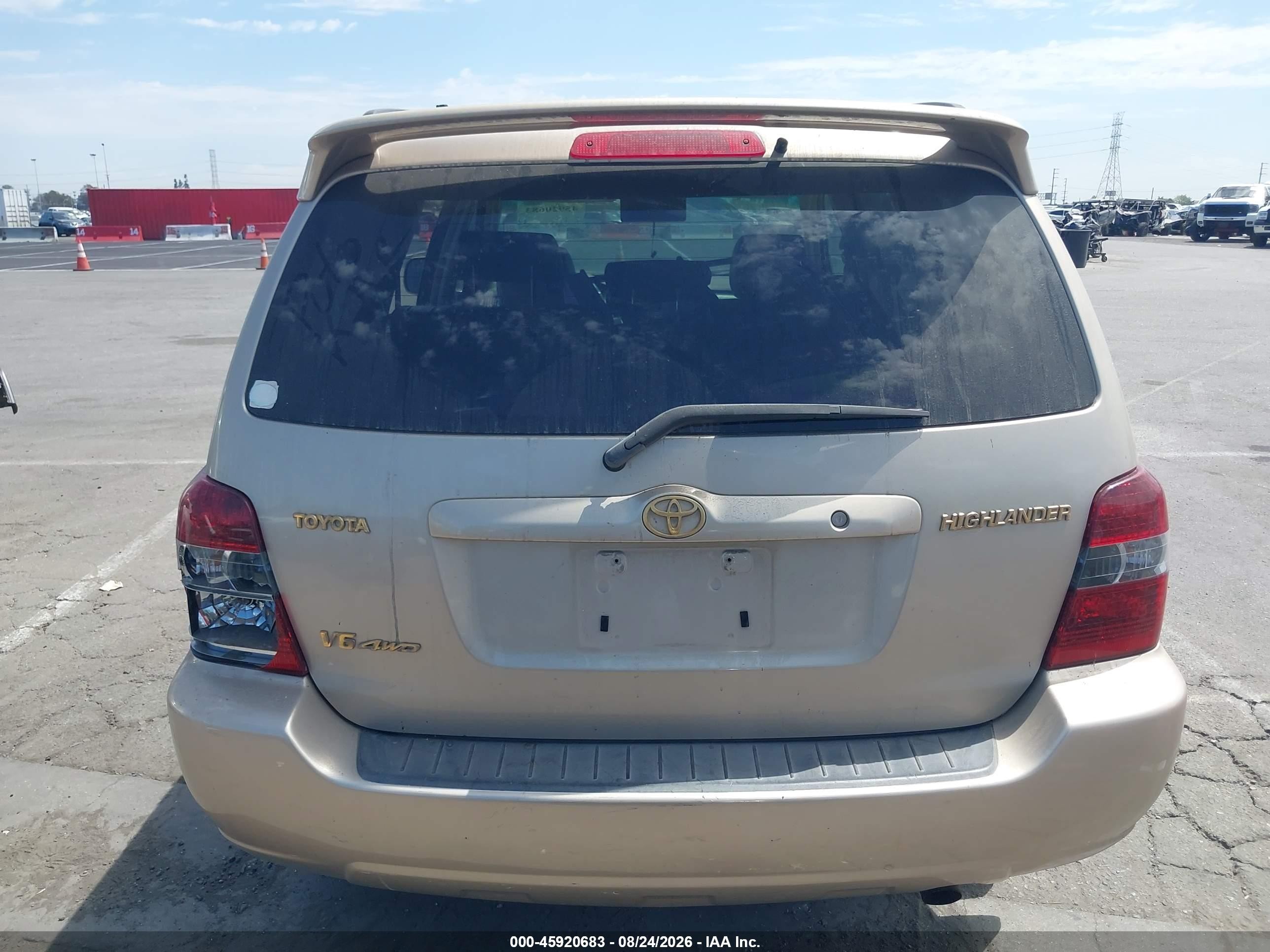 2006 Toyota Highlander Limited V6 Gold vin: JTEEP21AX60180371