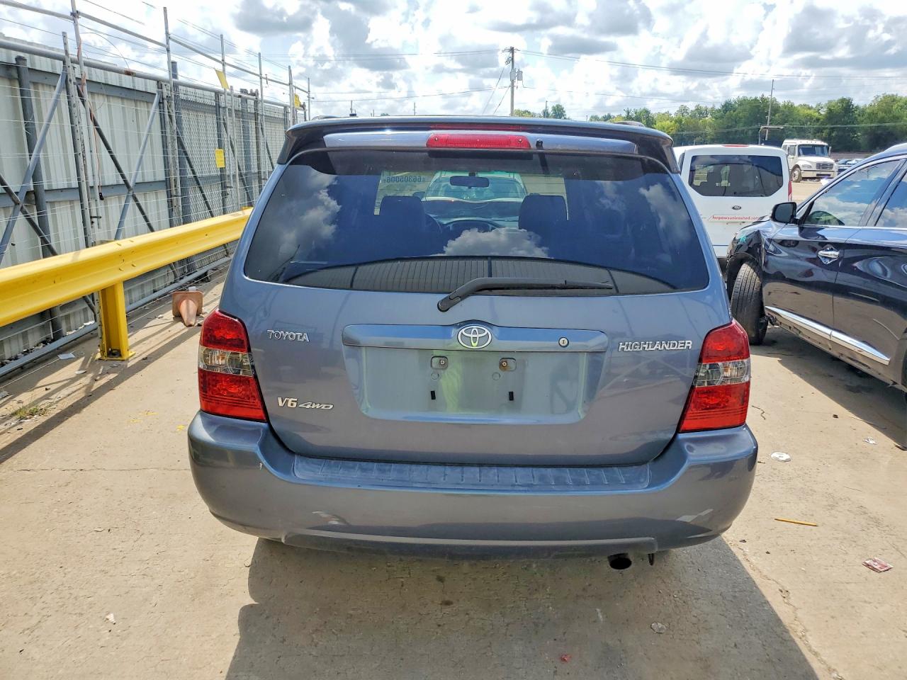 2007 Toyota Highlander Base Blue vin: JTEEP21AX70210311