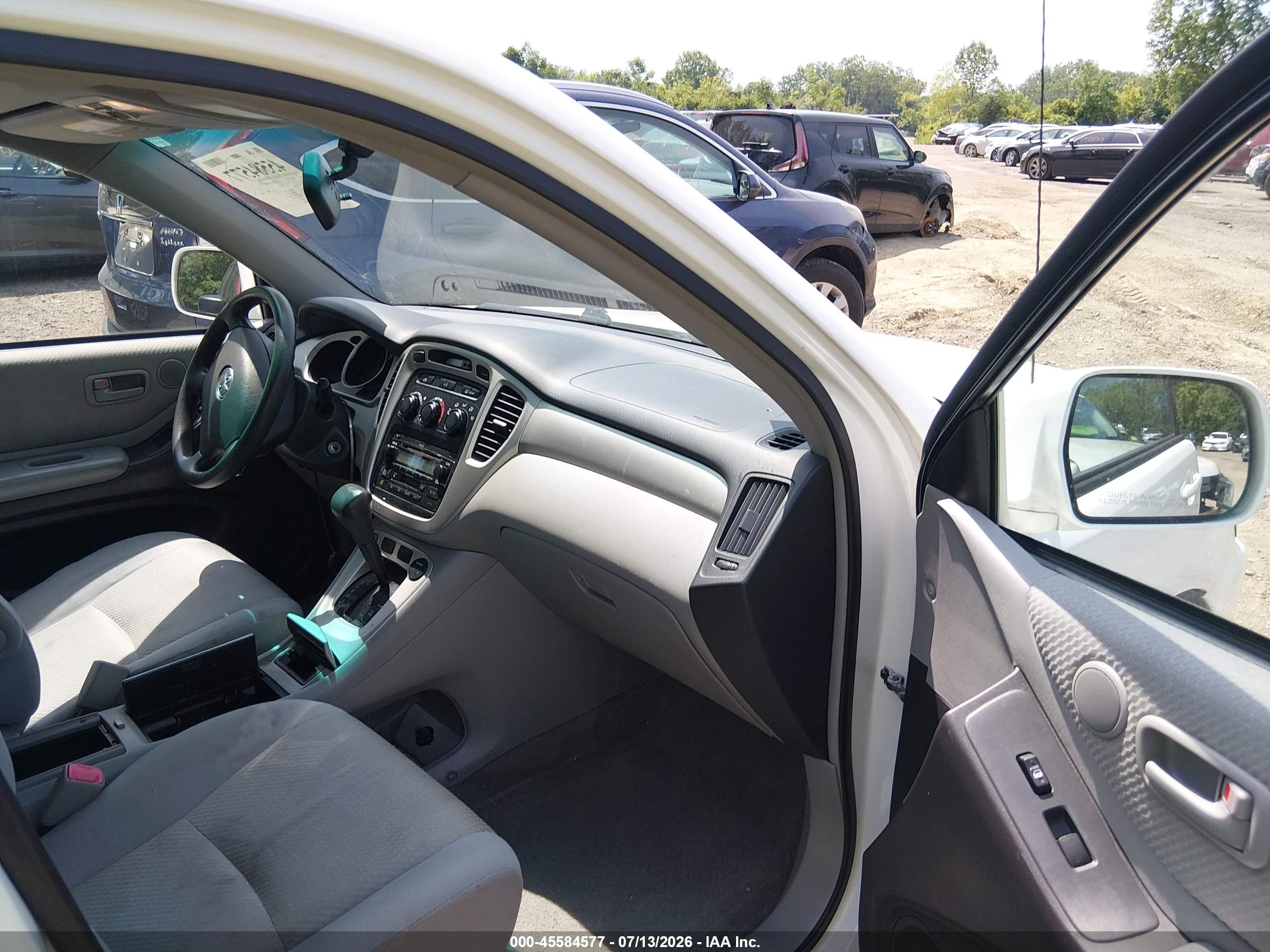 2007 Toyota Highlander 3rd Row White vin: JTEEP21AX70230798
