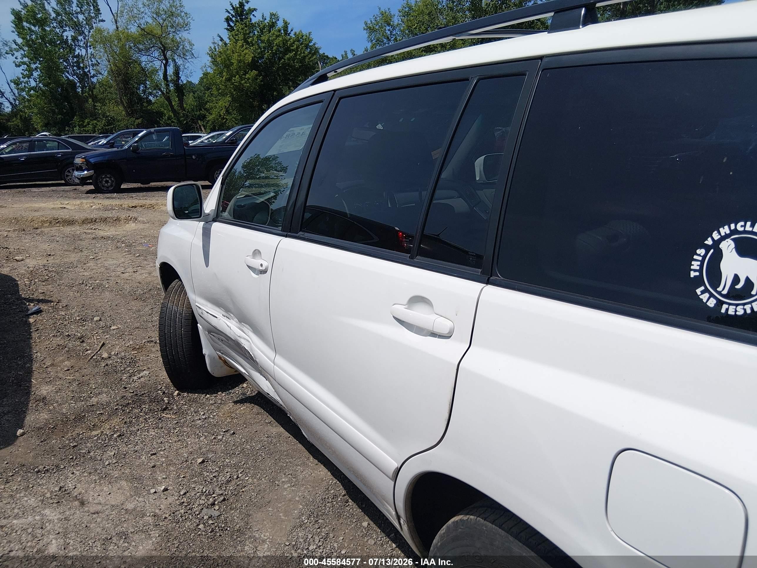 2007 Toyota Highlander 3rd Row White vin: JTEEP21AX70230798