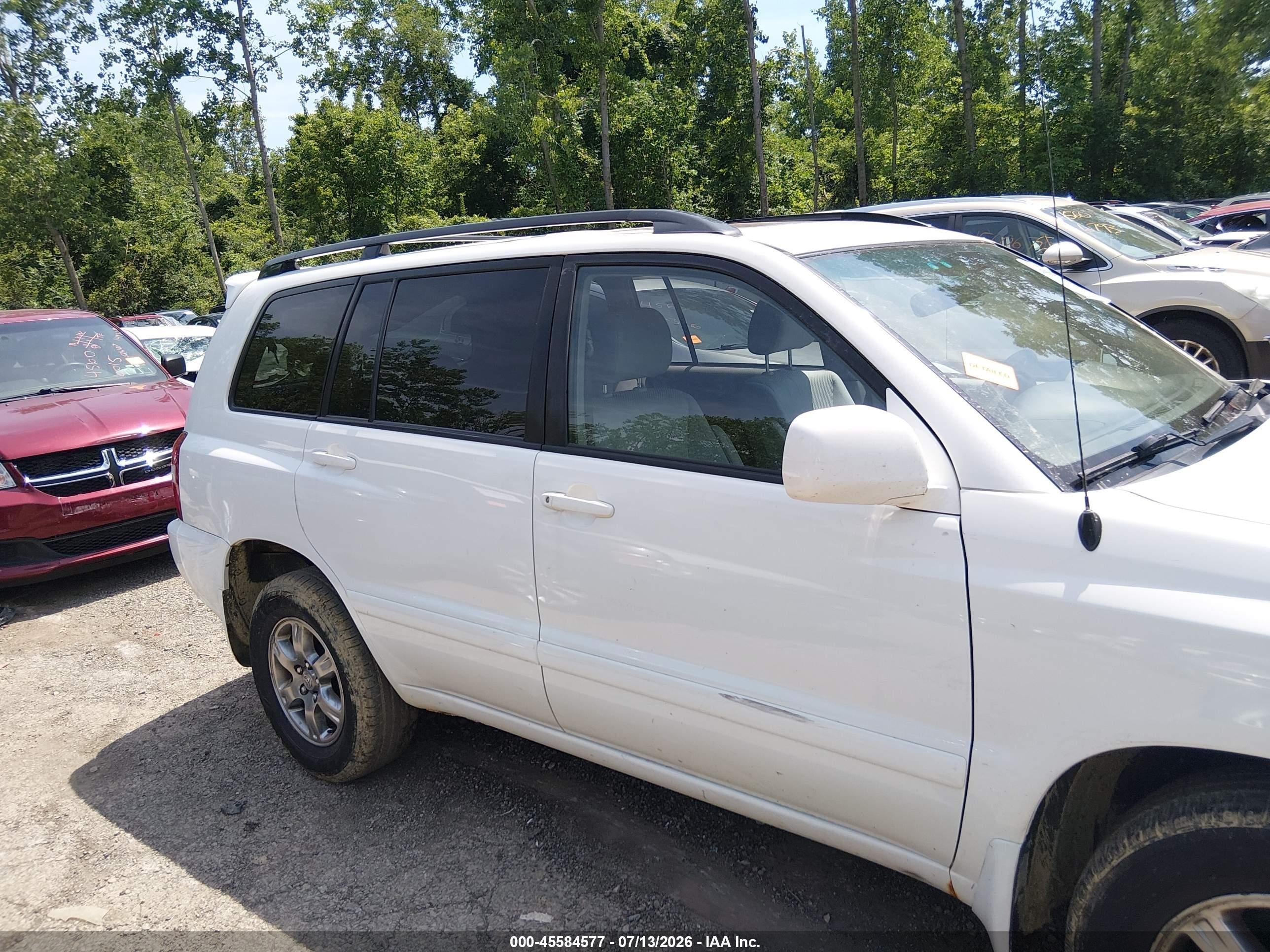 2007 Toyota Highlander 3rd Row White vin: JTEEP21AX70230798