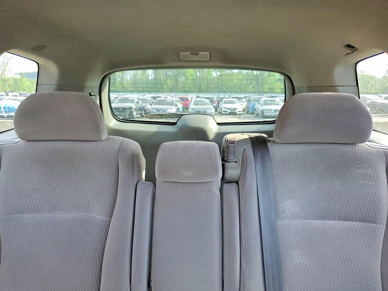 2008 Toyota Highlander Base Silver vin: JTEES41A082005564