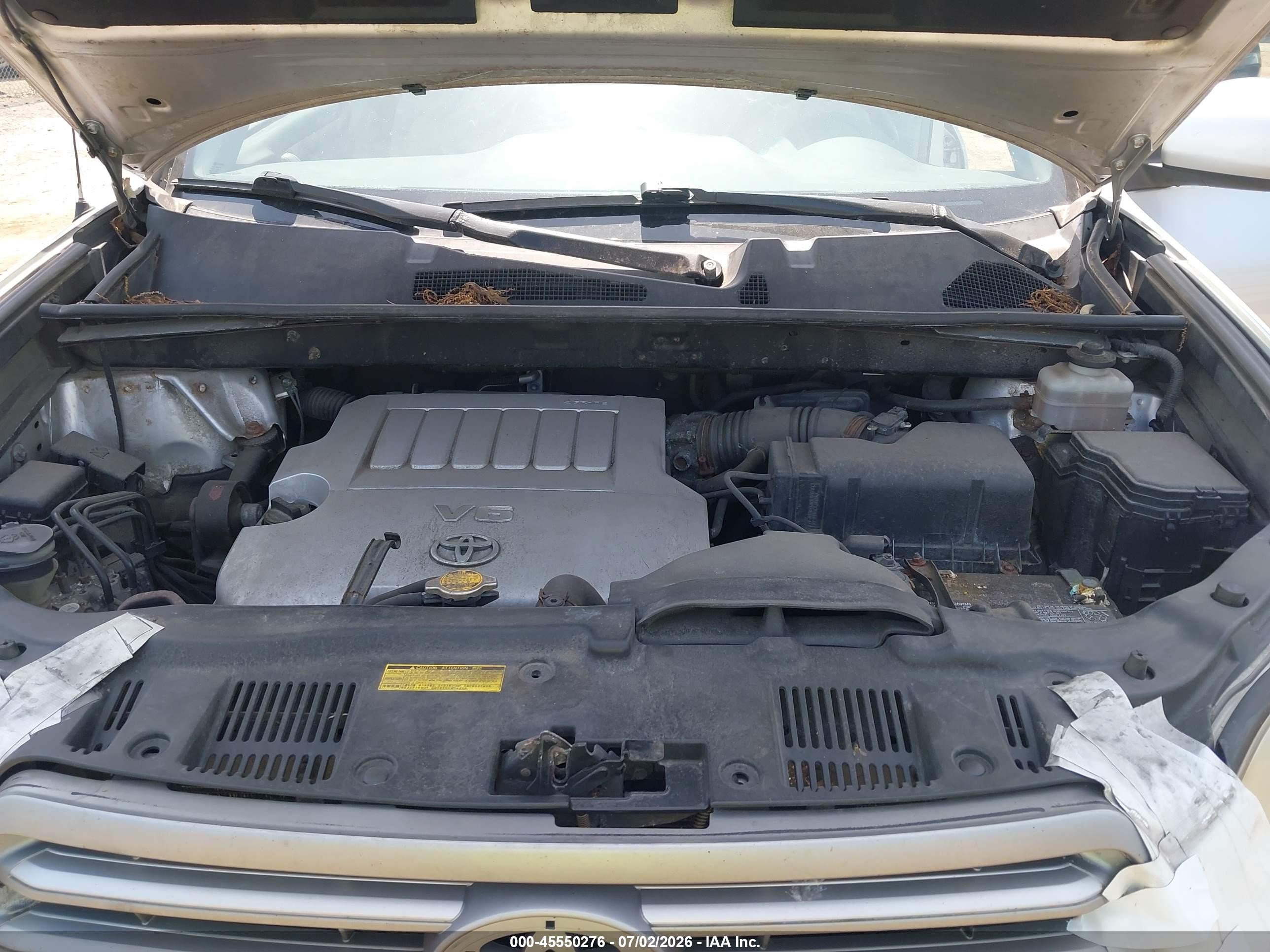 2008 Toyota Highlander   Silver vin: JTEES41A082104451