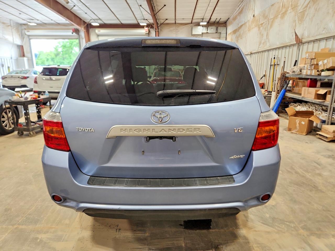 2008 Toyota Highlander Base Blue vin: JTEES41A382070019