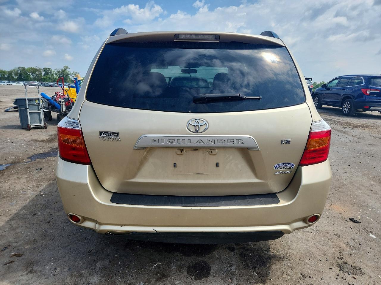 2008 Toyota Highlander Base Beige vin: JTEES41A582045221