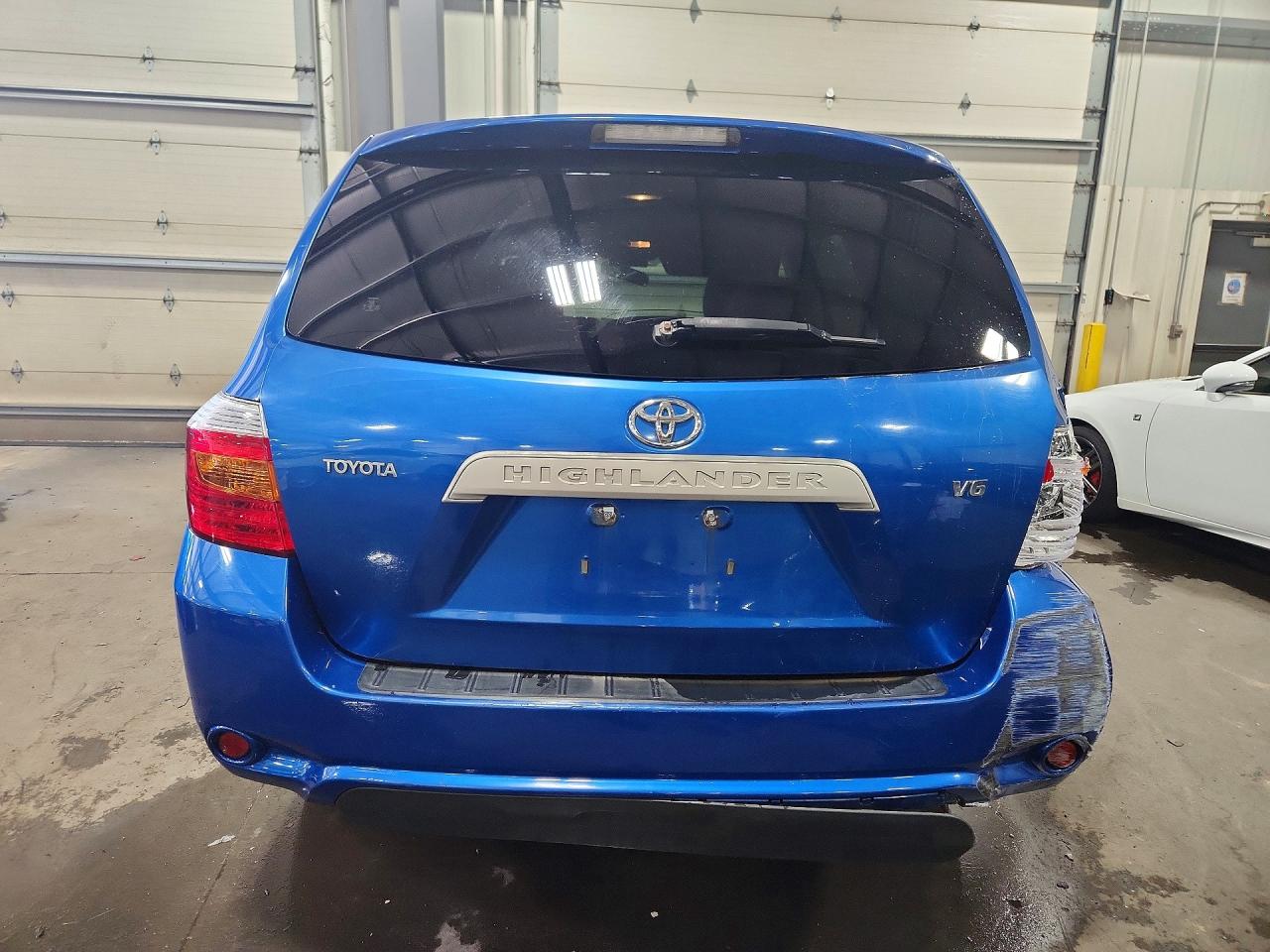 2008 Toyota Highlander Base Blue vin: JTEES41A582061872