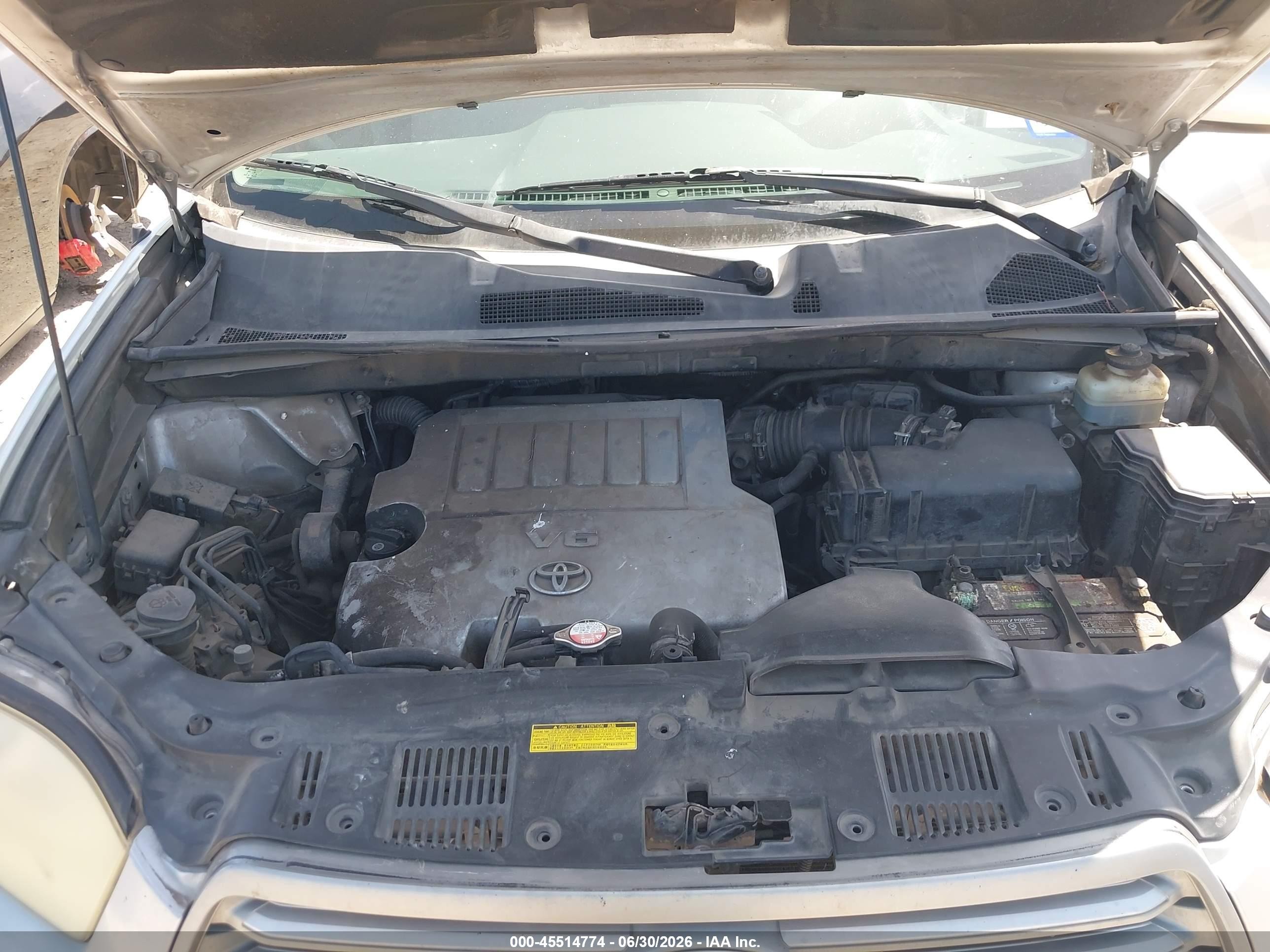 2008 Toyota Highlander   Silver vin: JTEES41A982069005