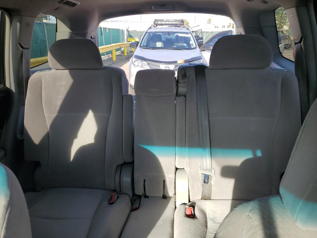 2008 Toyota Highlander Silver vin: JTEES41AX82043965
