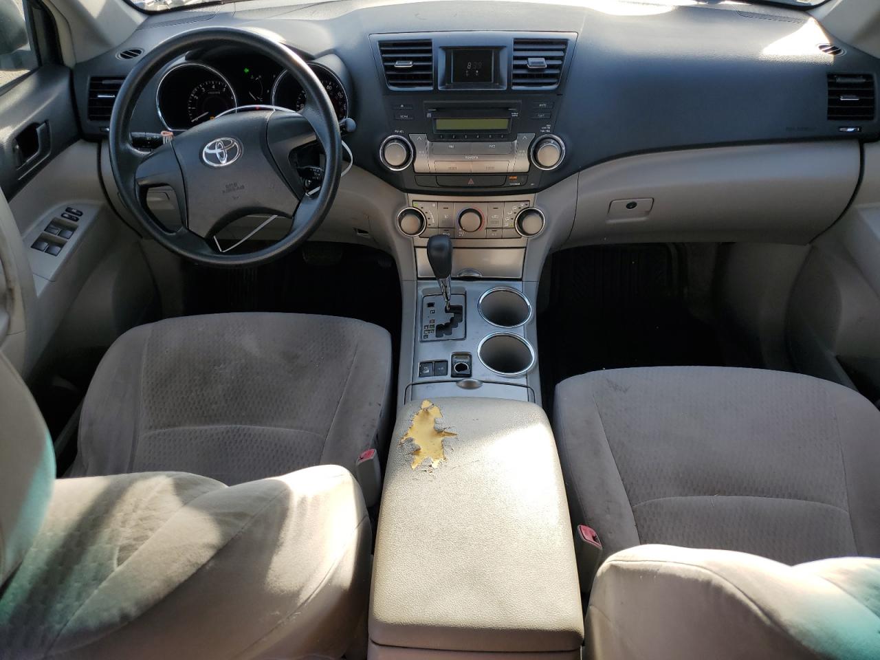 2008 Toyota Highlander Silver vin: JTEES41AX82043965