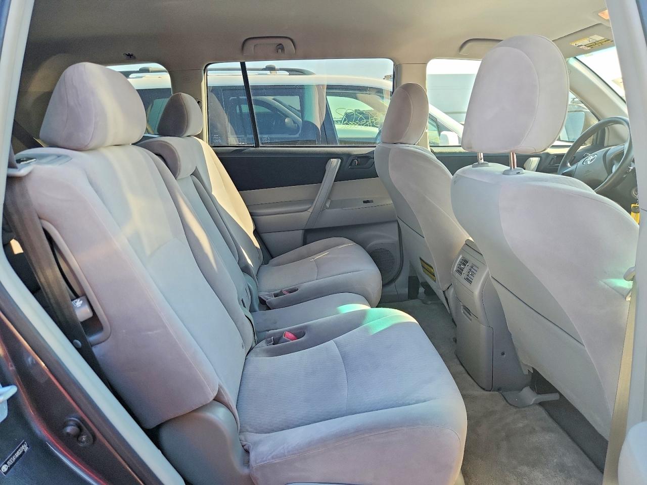 2008 Toyota Highlander Base Gray vin: JTEES41AX82074567