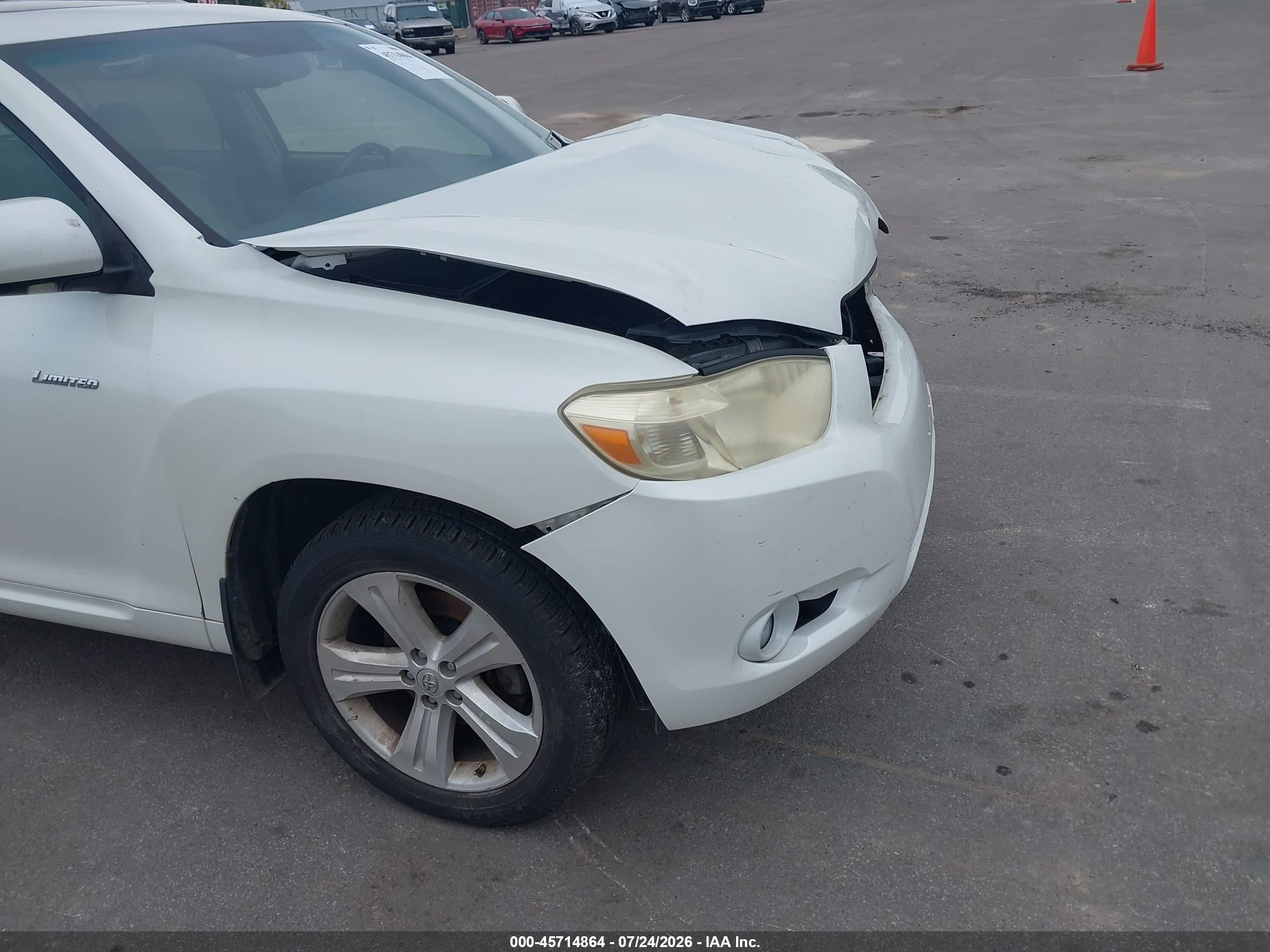 2008 Toyota Highlander Limited White vin: JTEES42A182066162