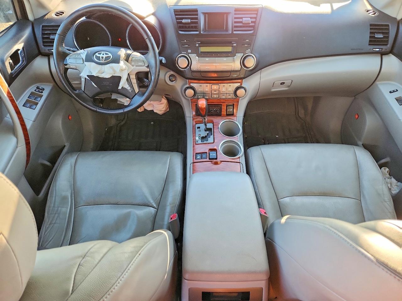 2008 Toyota Highlander Limited Silver vin: JTEES42A182075606