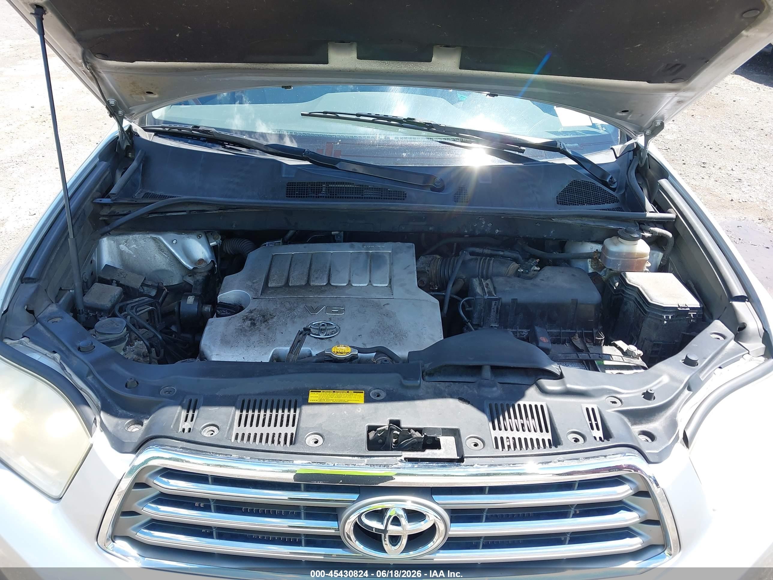 2008 Toyota Highlander Limited Silver vin: JTEES42A282071905