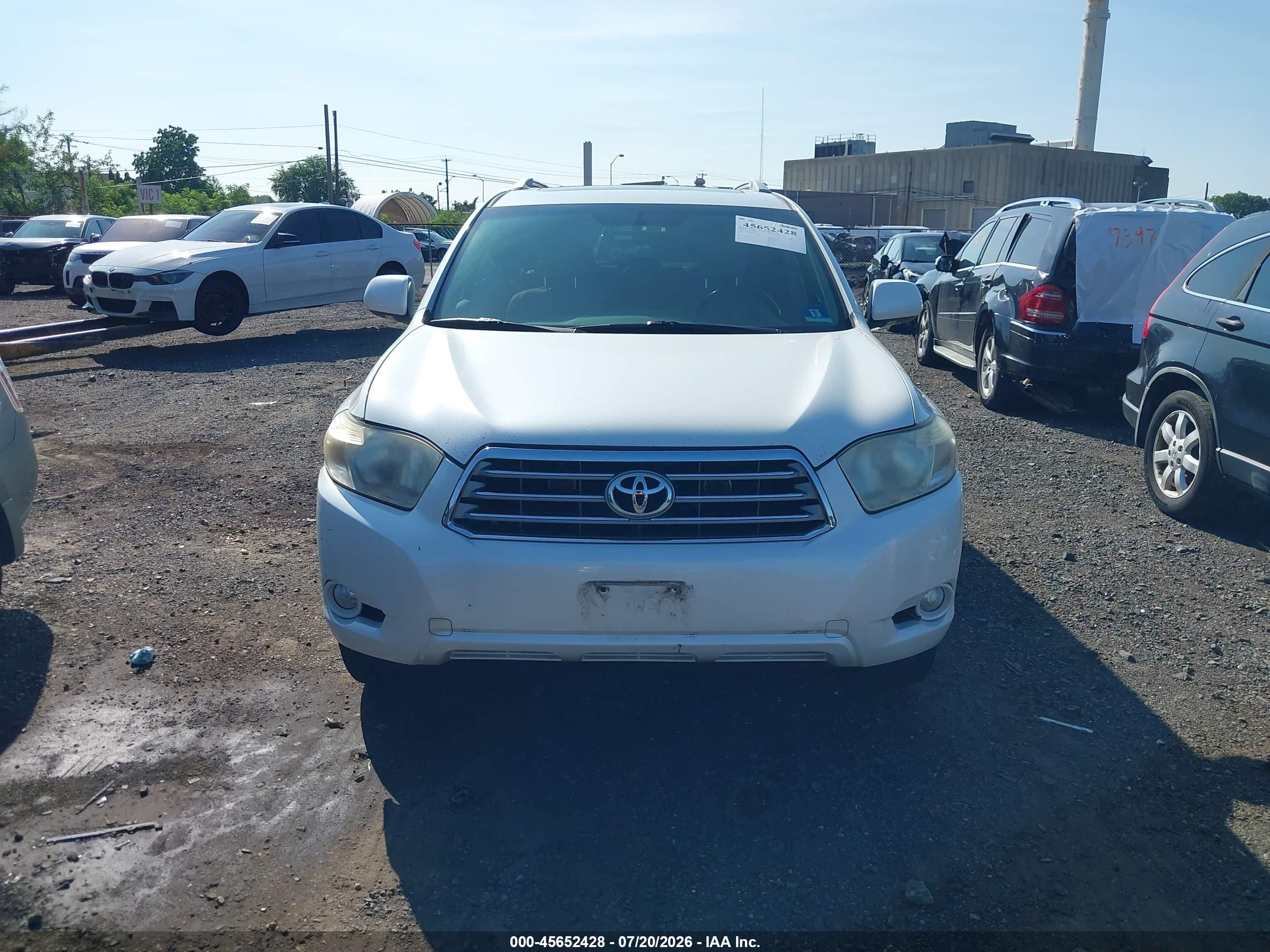 2008 Toyota Highlander Limited White vin: JTEES42A282104692