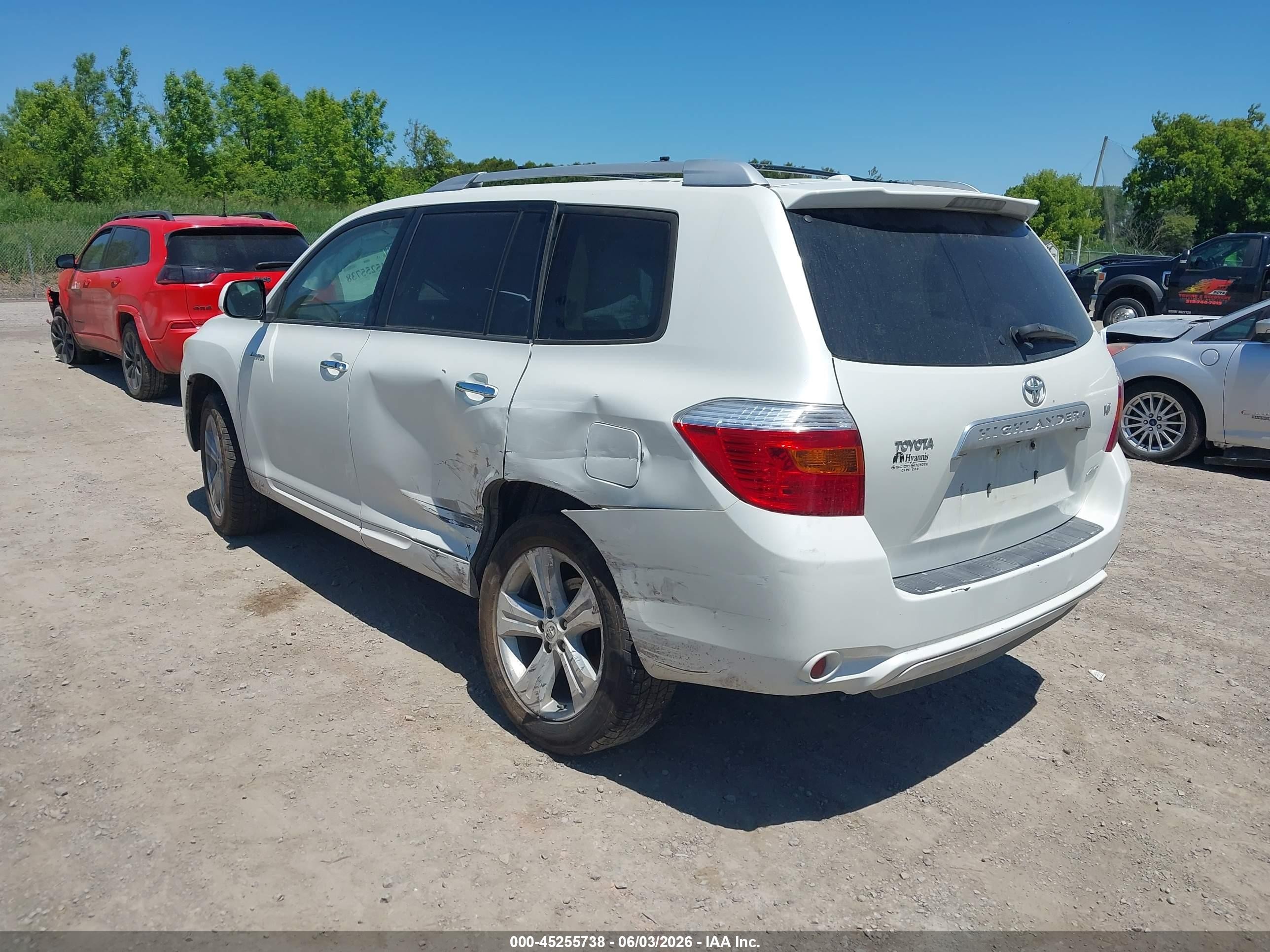 2009 Toyota Highlander Limited White vin: JTEES42A292116794