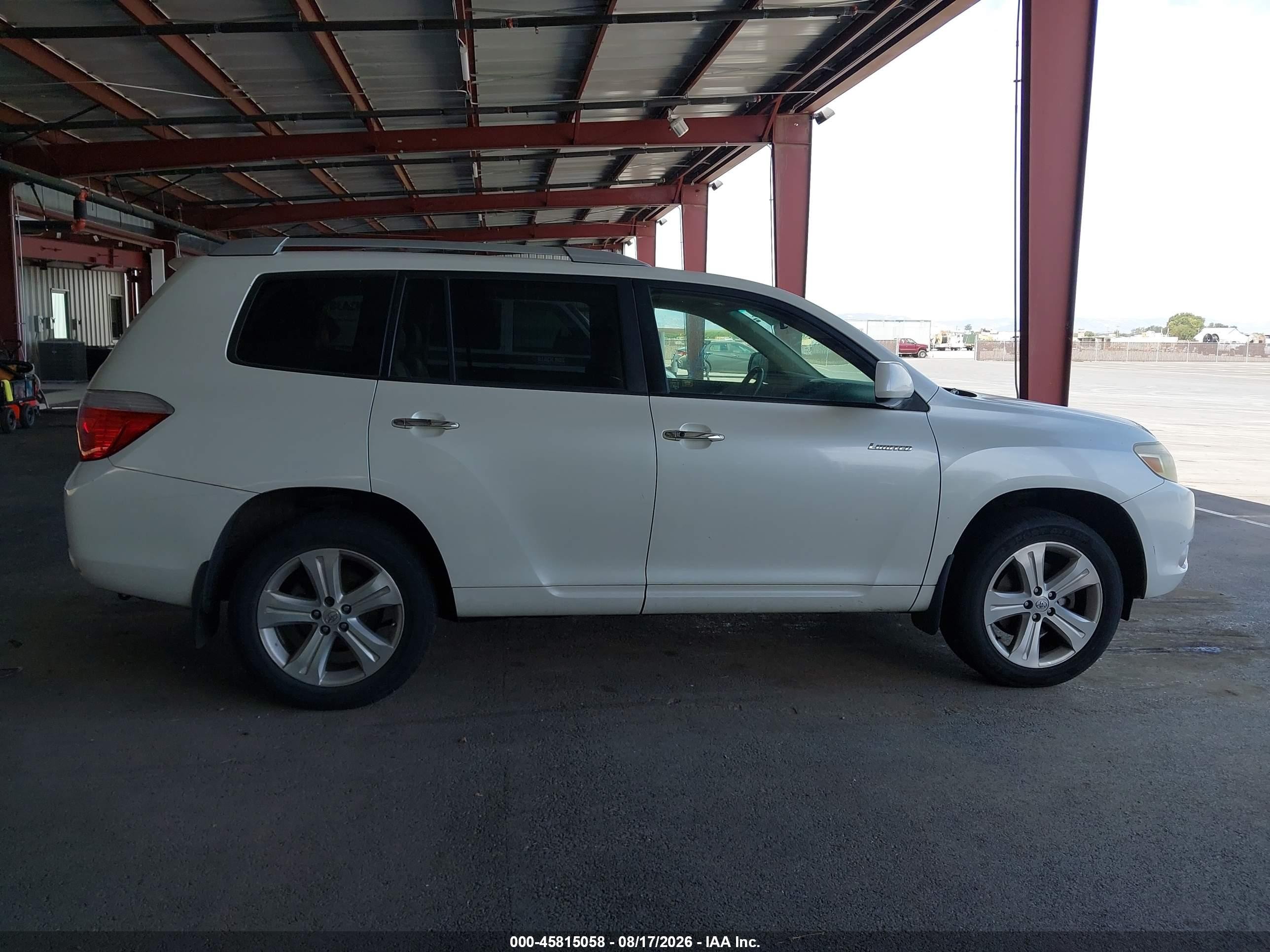 2008 Toyota Highlander Limited White vin: JTEES42A382001250