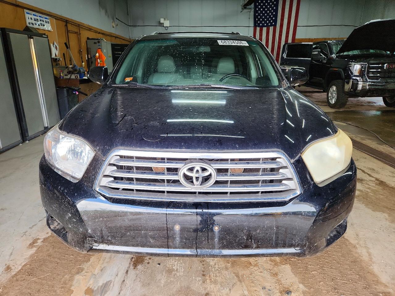 2008 Toyota Highlander Limited Black vin: JTEES42A382009090