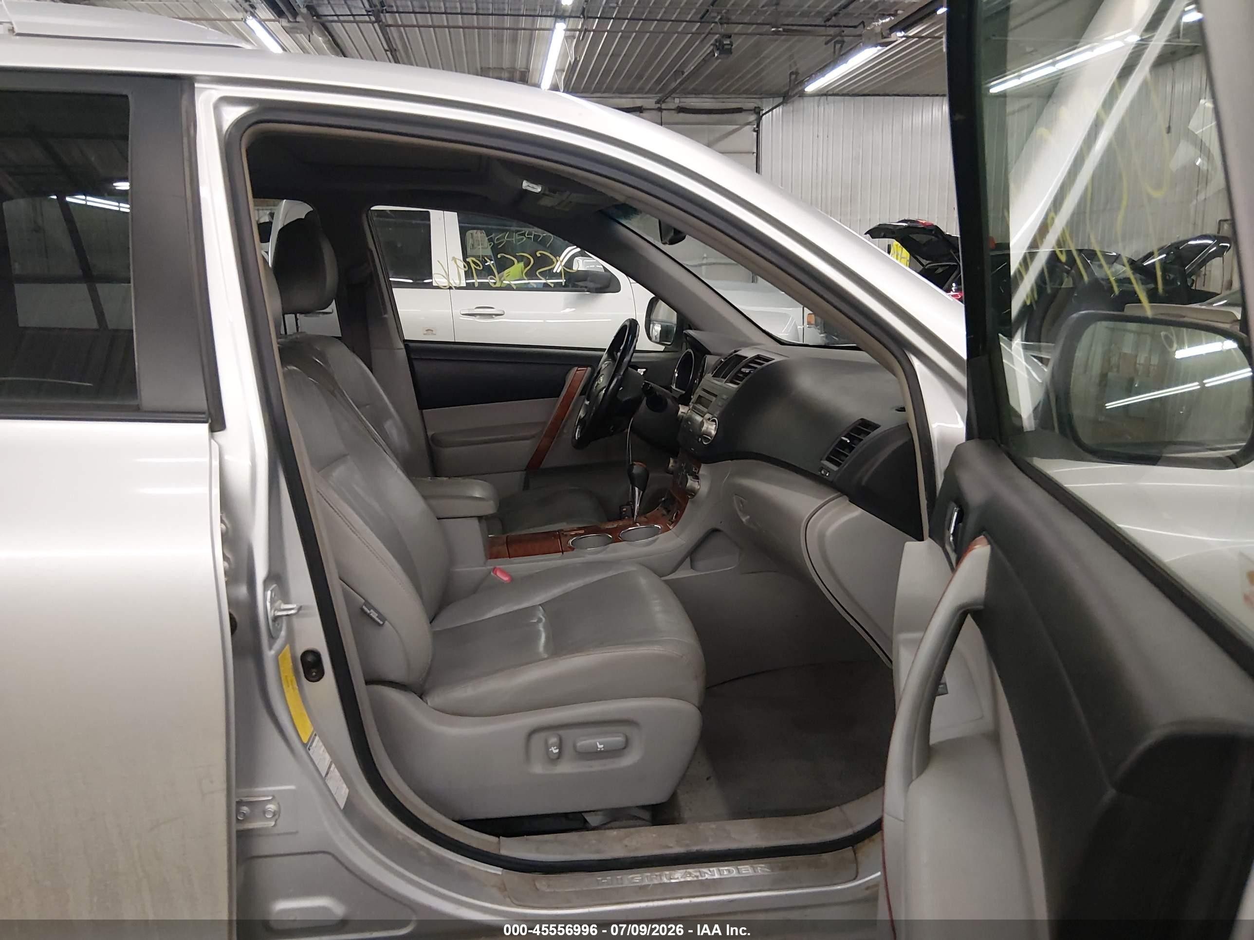 2008 Toyota Highlander Limited Silver vin: JTEES42A482044933