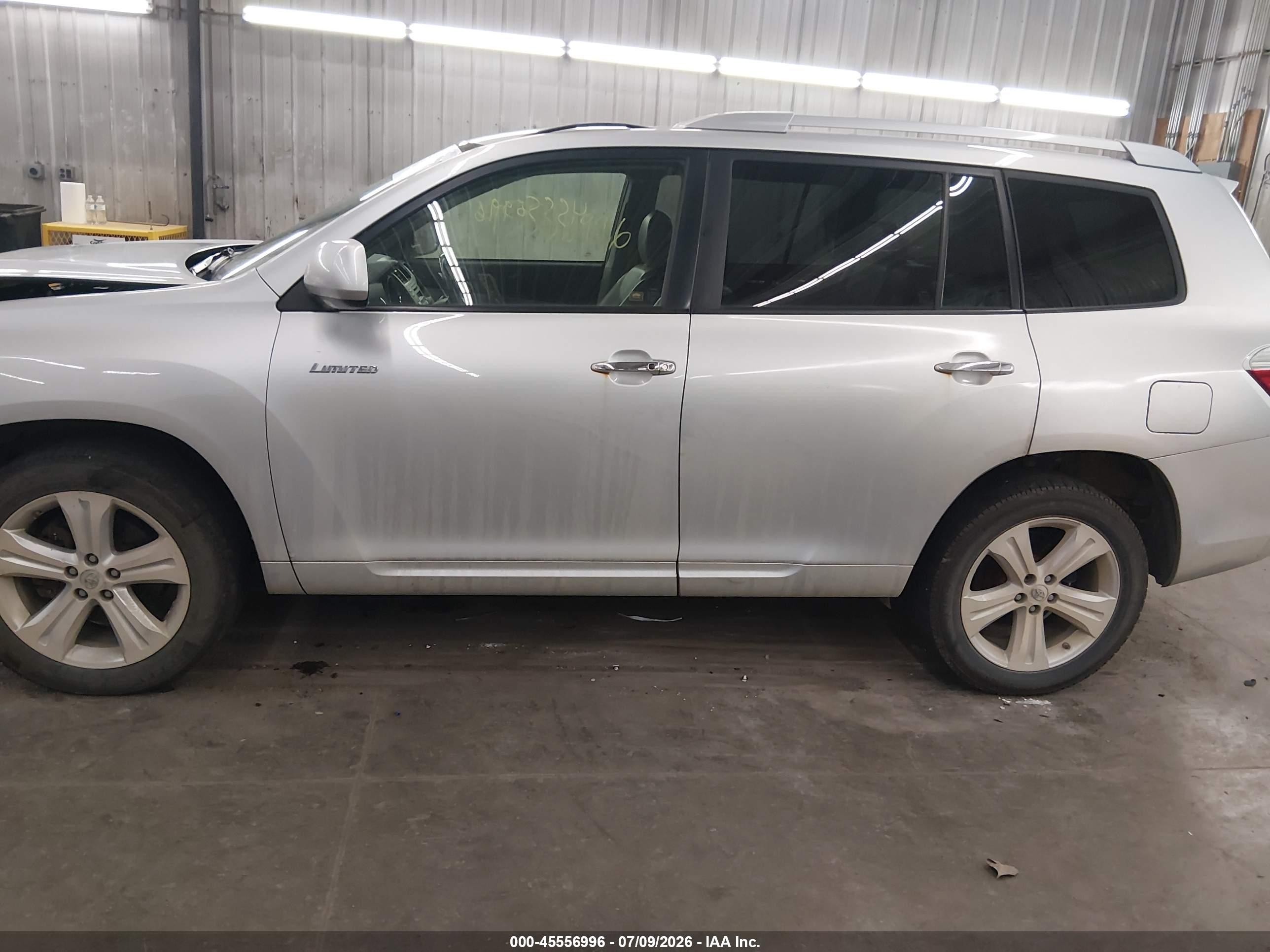 2008 Toyota Highlander Limited Silver vin: JTEES42A482044933