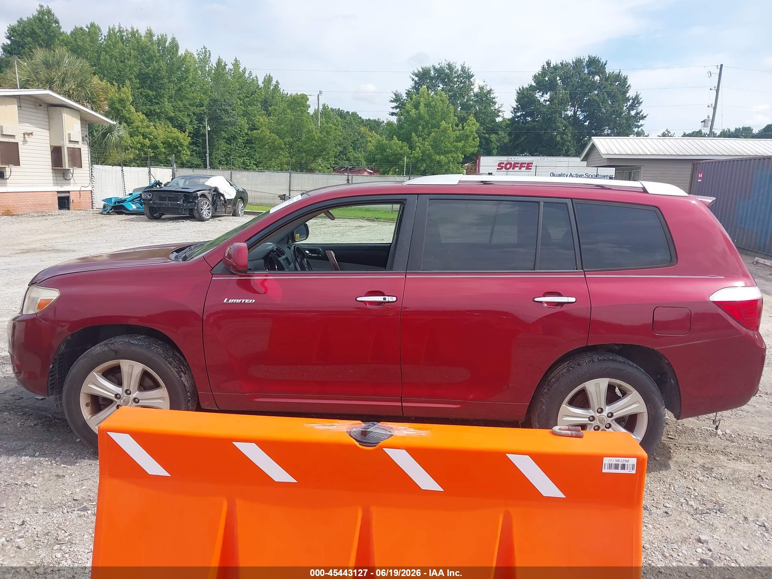 2008 Toyota Highlander Limited Burgundy vin: JTEES42A582031589