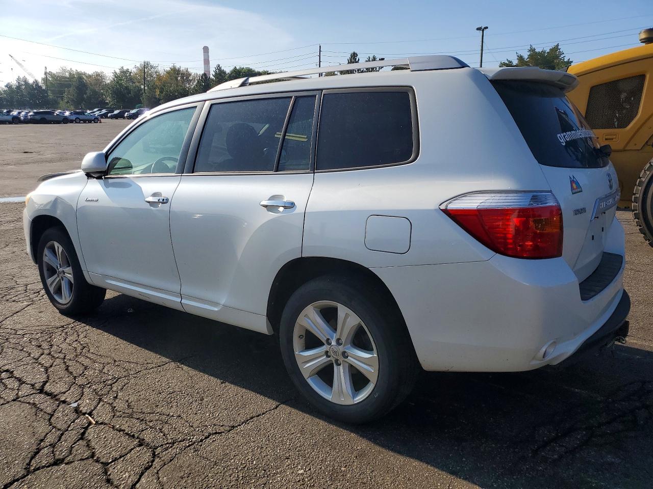 2008 Toyota Highlander Limited White vin: JTEES42A582061997