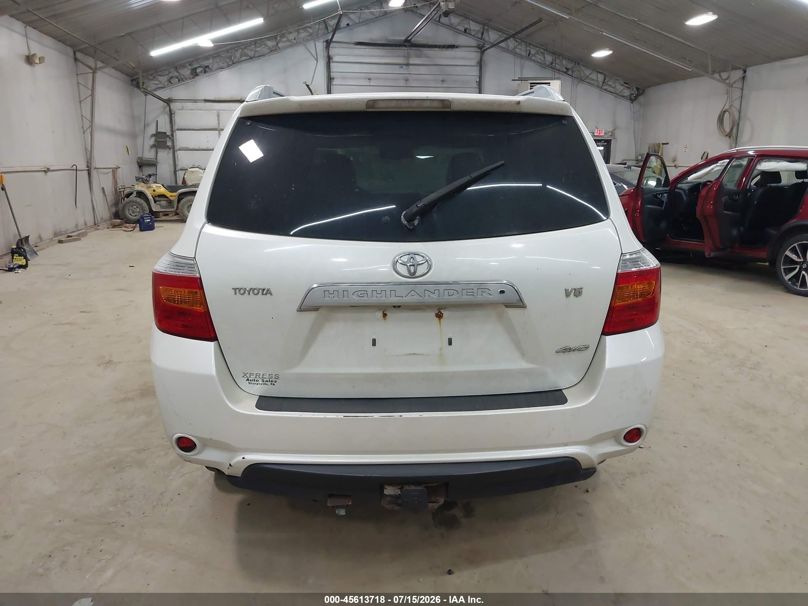 2008 Toyota Highlander Limited White vin: JTEES42A682059028