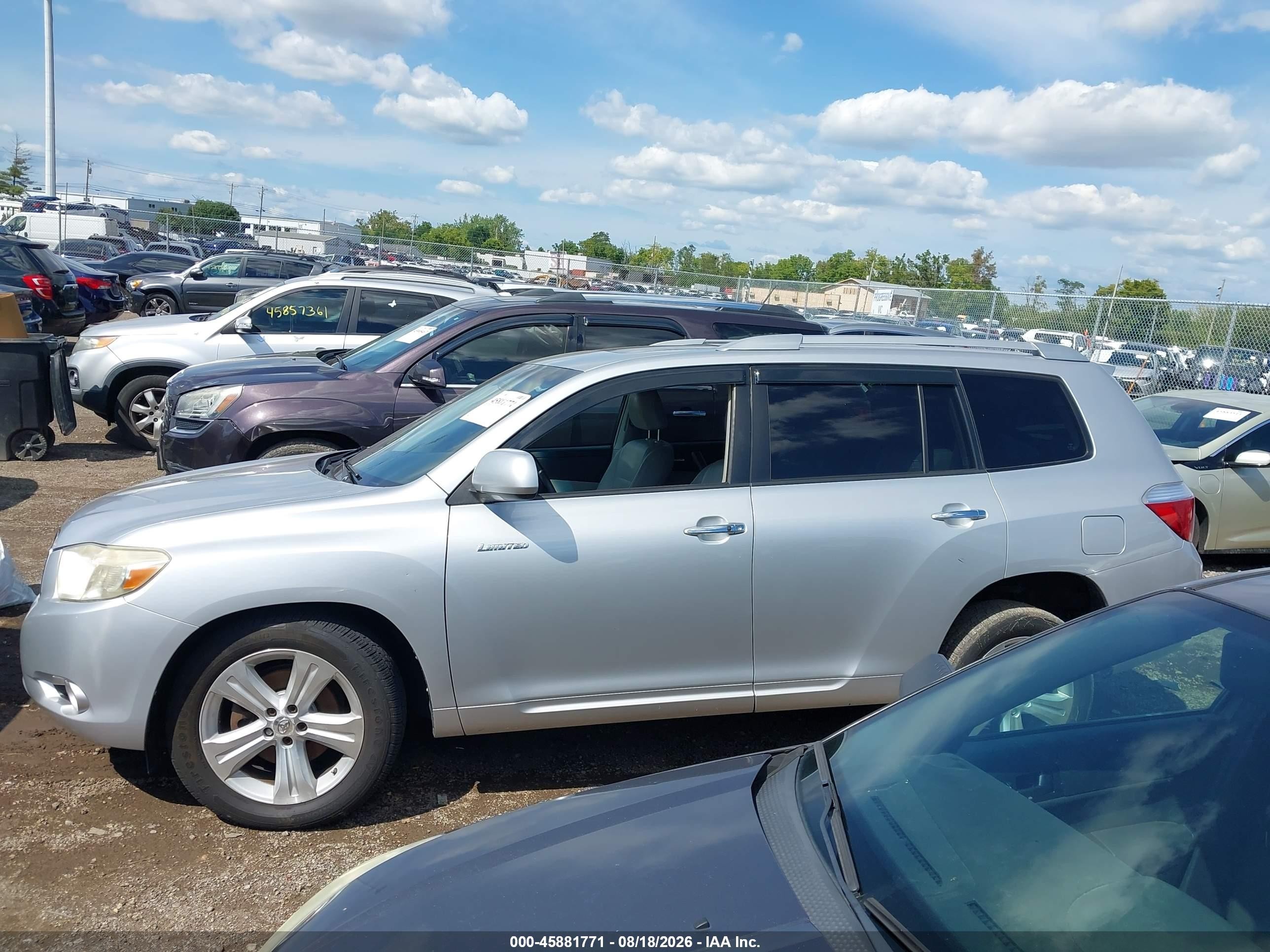 2008 Toyota Highlander Limited Серебряный vin: JTEES42A682079361