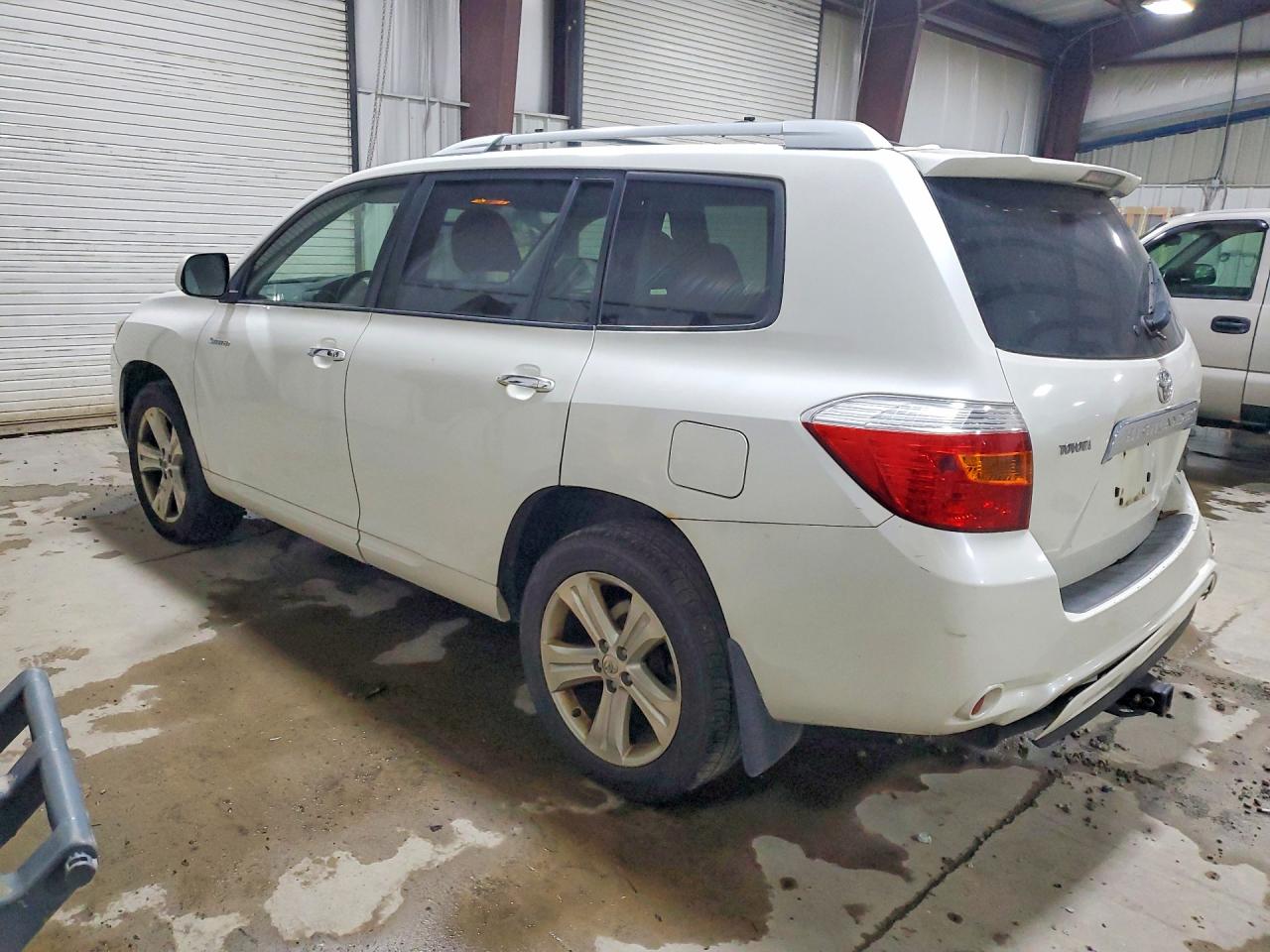 2009 Toyota Highlander Limited White vin: JTEES42A692126972