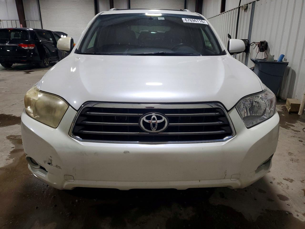 2009 Toyota Highlander Limited White vin: JTEES42A692126972