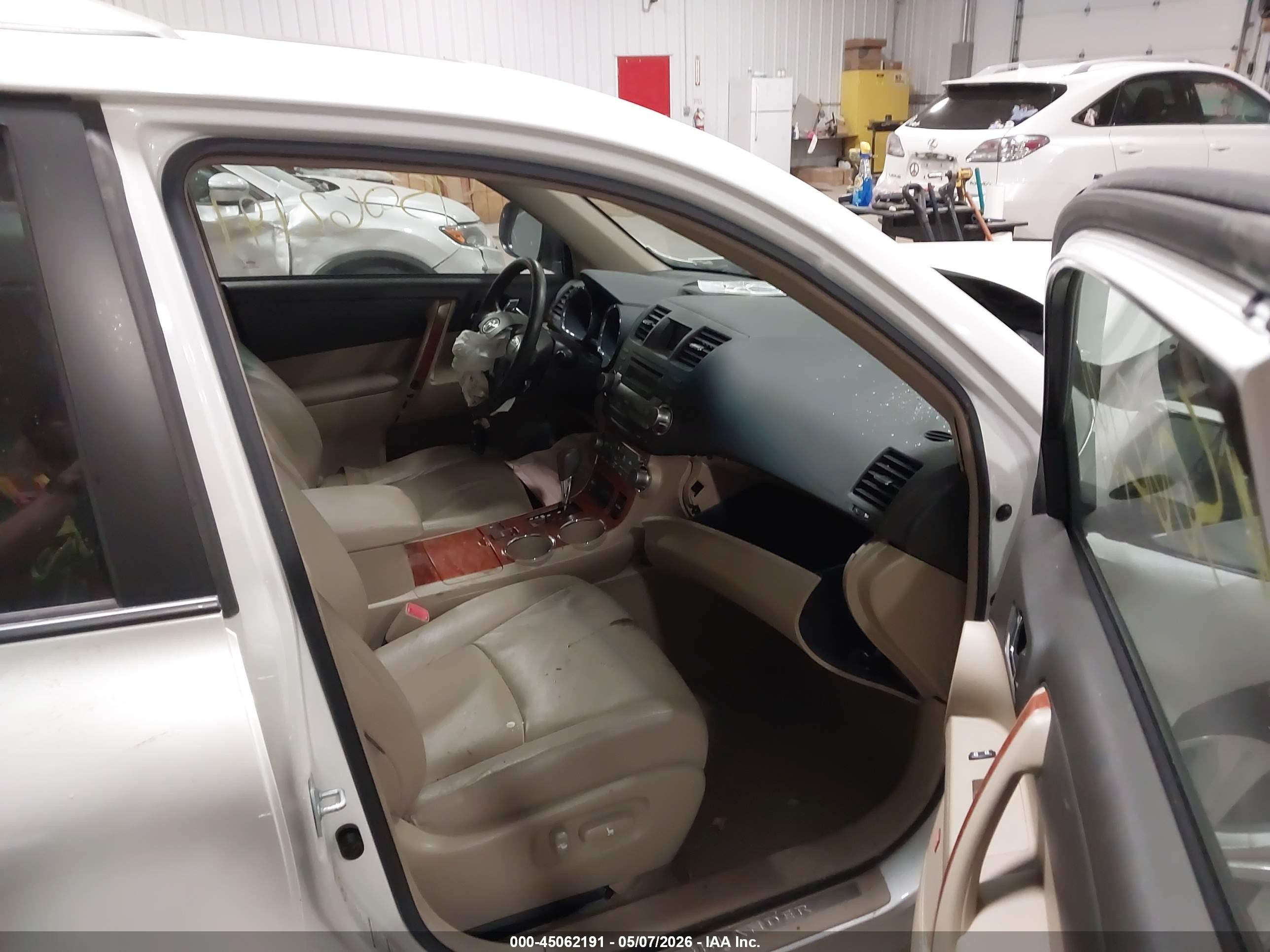 2009 Toyota Highlander Limited Белый vin: JTEES42A692143271