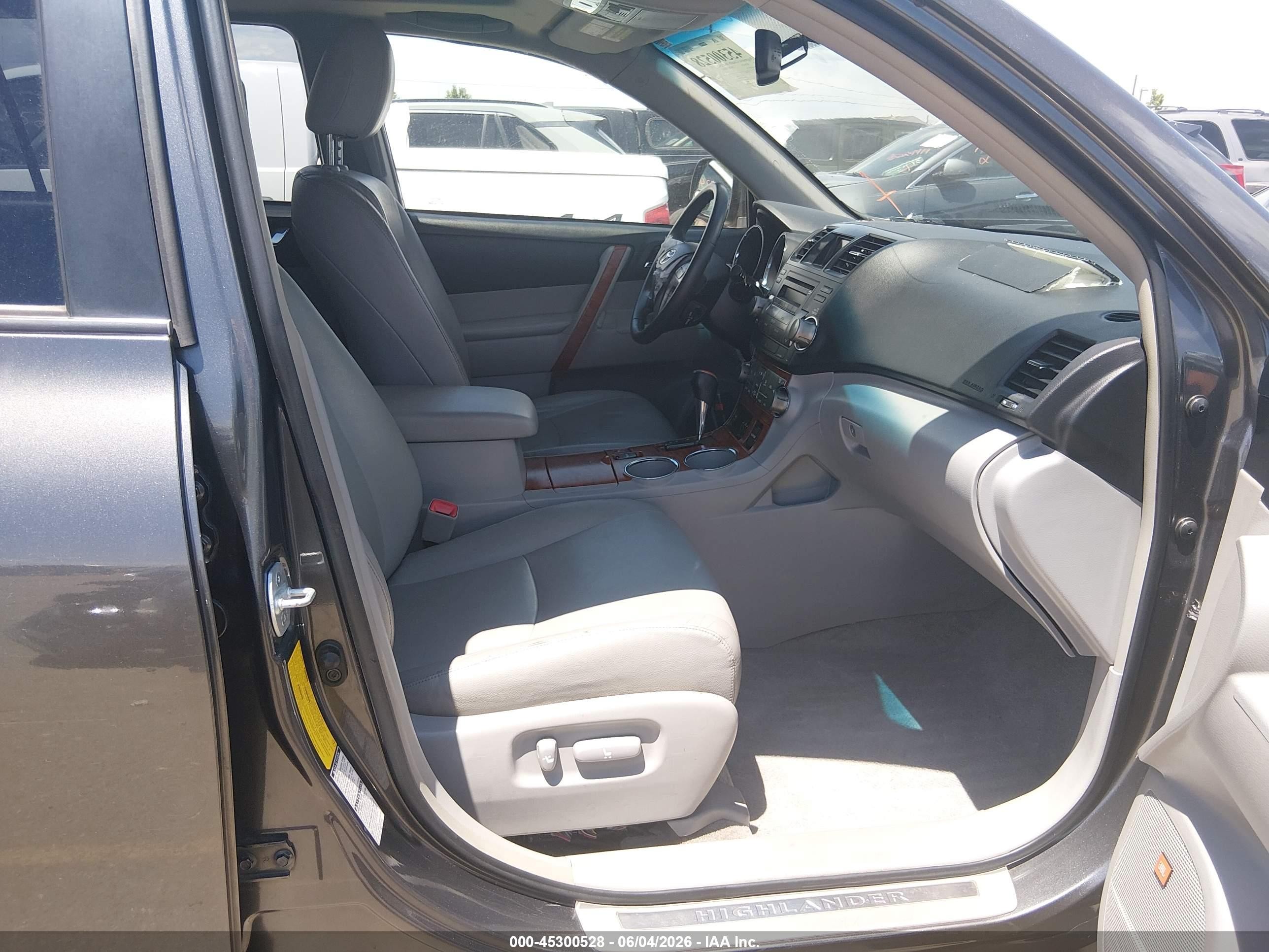 2008 Toyota Highlander Limited Gray vin: JTEES42A782057501