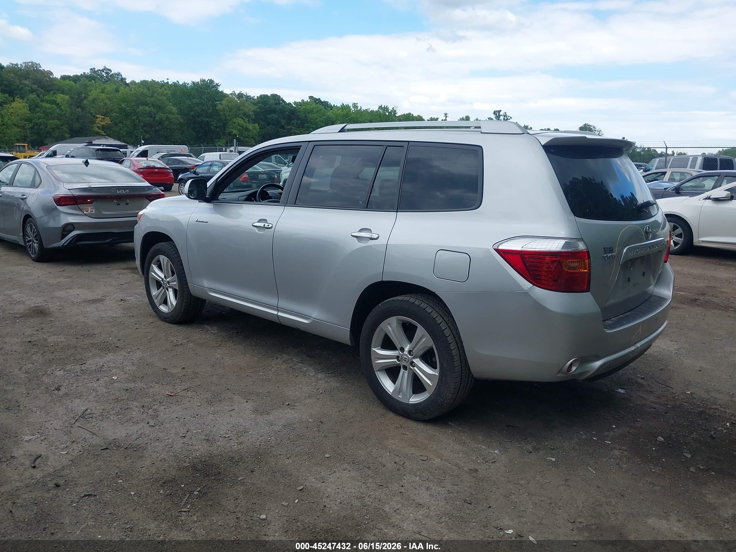 2008 Toyota Highlander Limited Серебряный vin: JTEES42A782086237