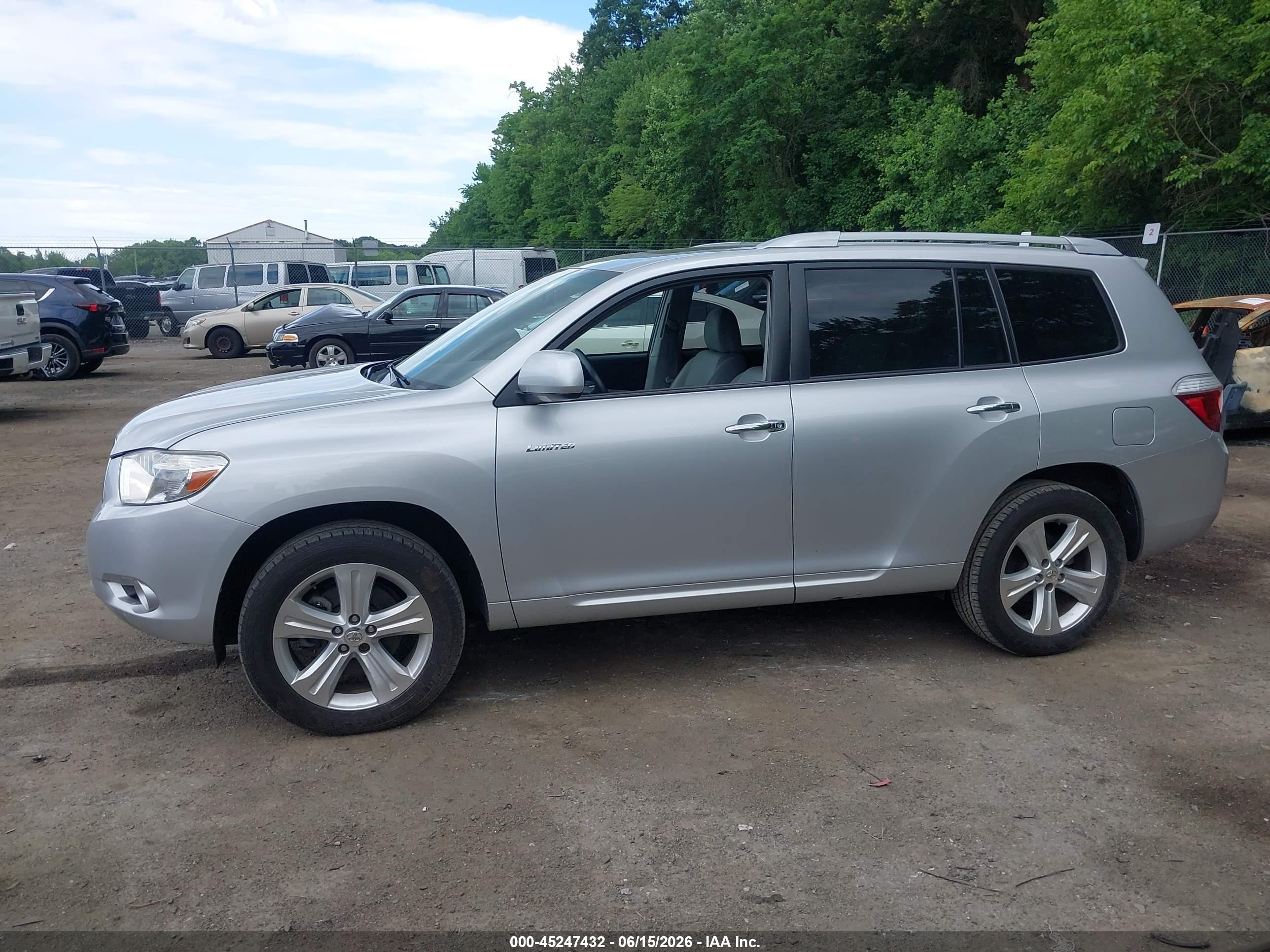 2008 Toyota Highlander Limited Серебряный vin: JTEES42A782086237