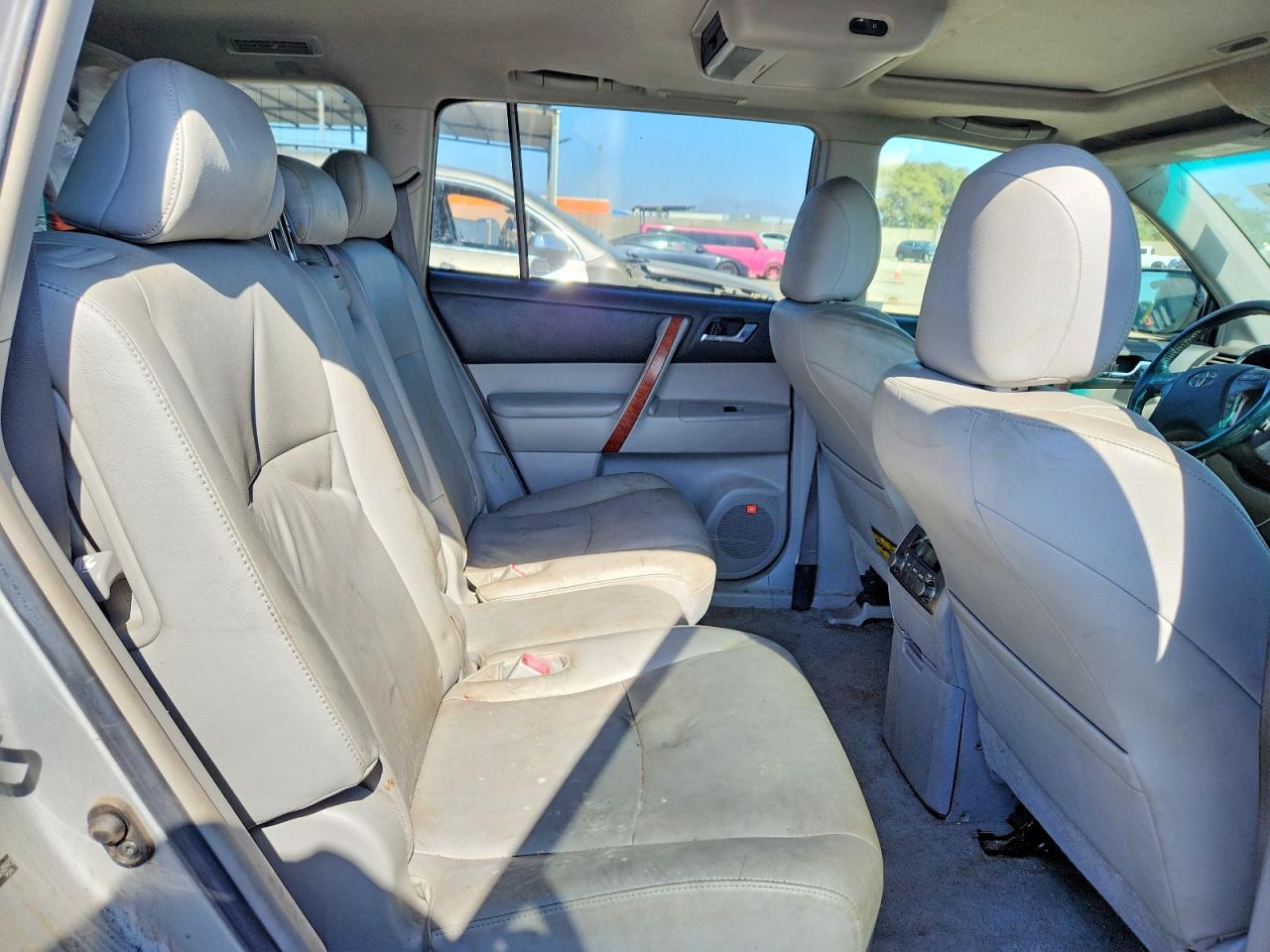 2008 Toyota Highlander Limited Серебряный vin: JTEES42A882064893