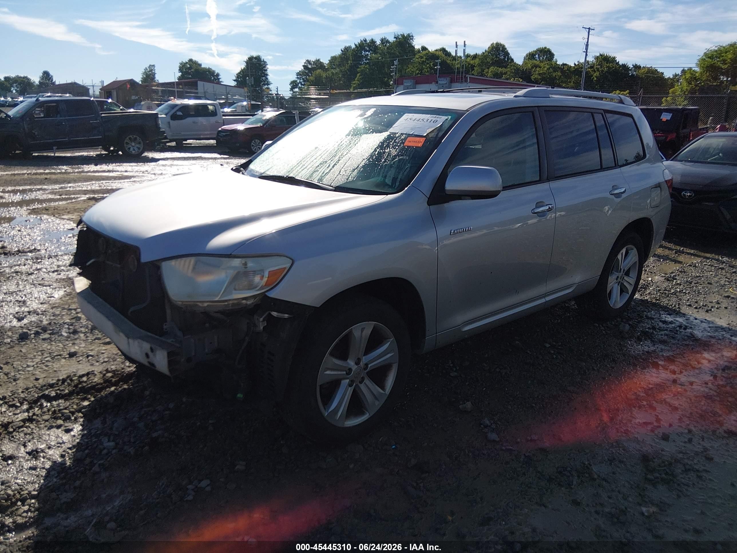 2008 Toyota Highlander Limited Silver vin: JTEES42A982000345