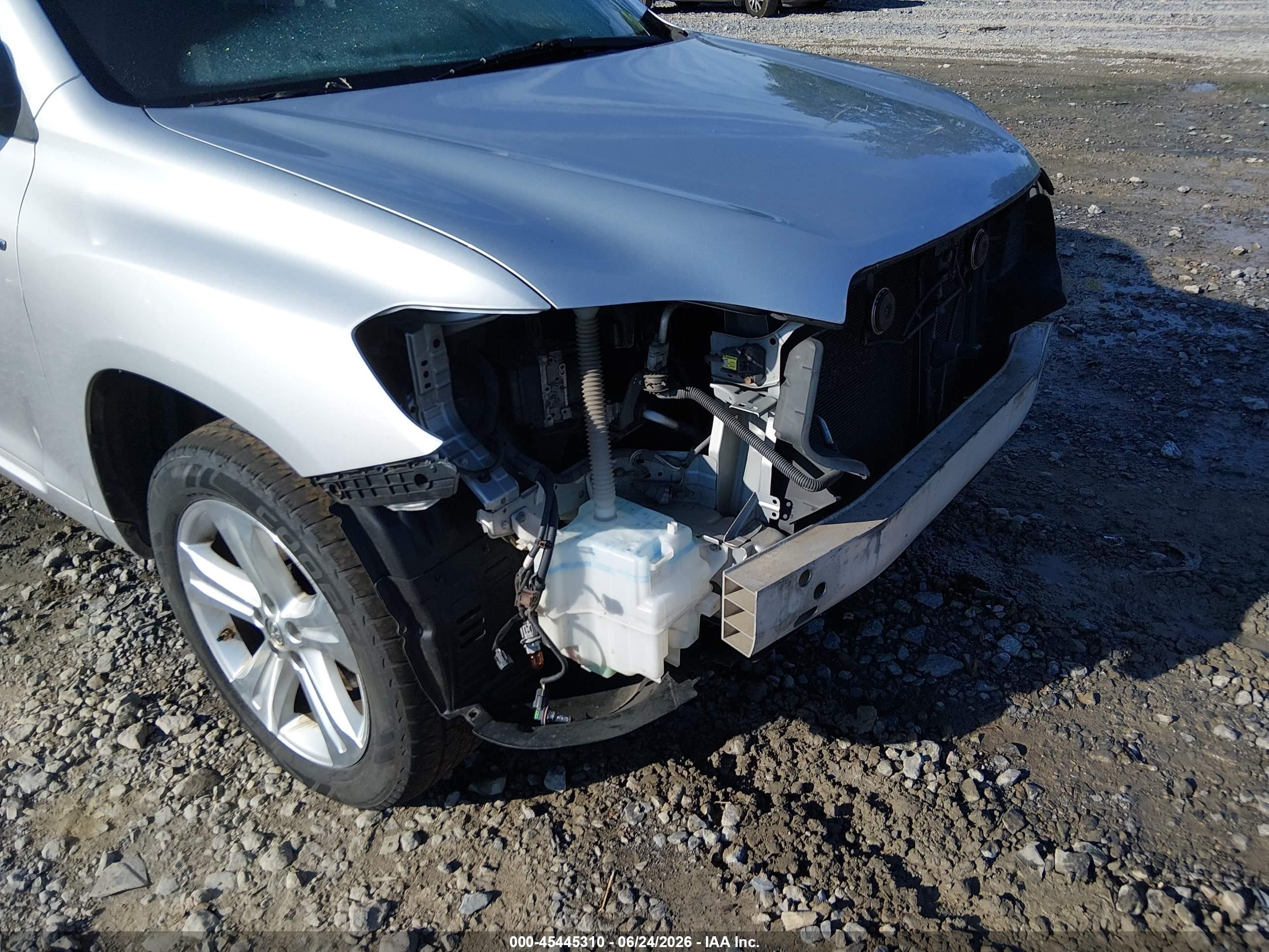 2008 Toyota Highlander Limited Silver vin: JTEES42A982000345