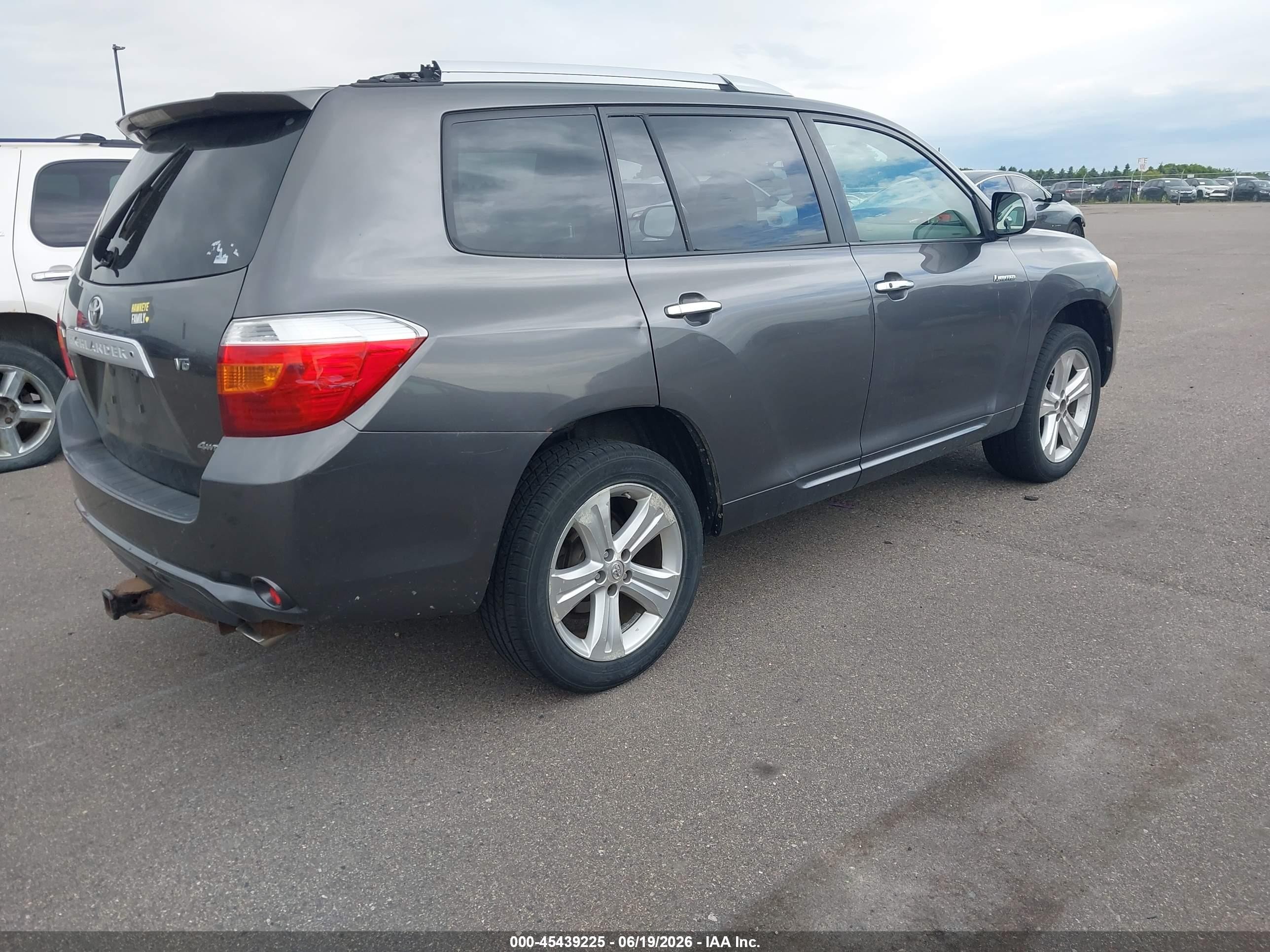2008 Toyota Highlander Limited Gray vin: JTEES42A982008719