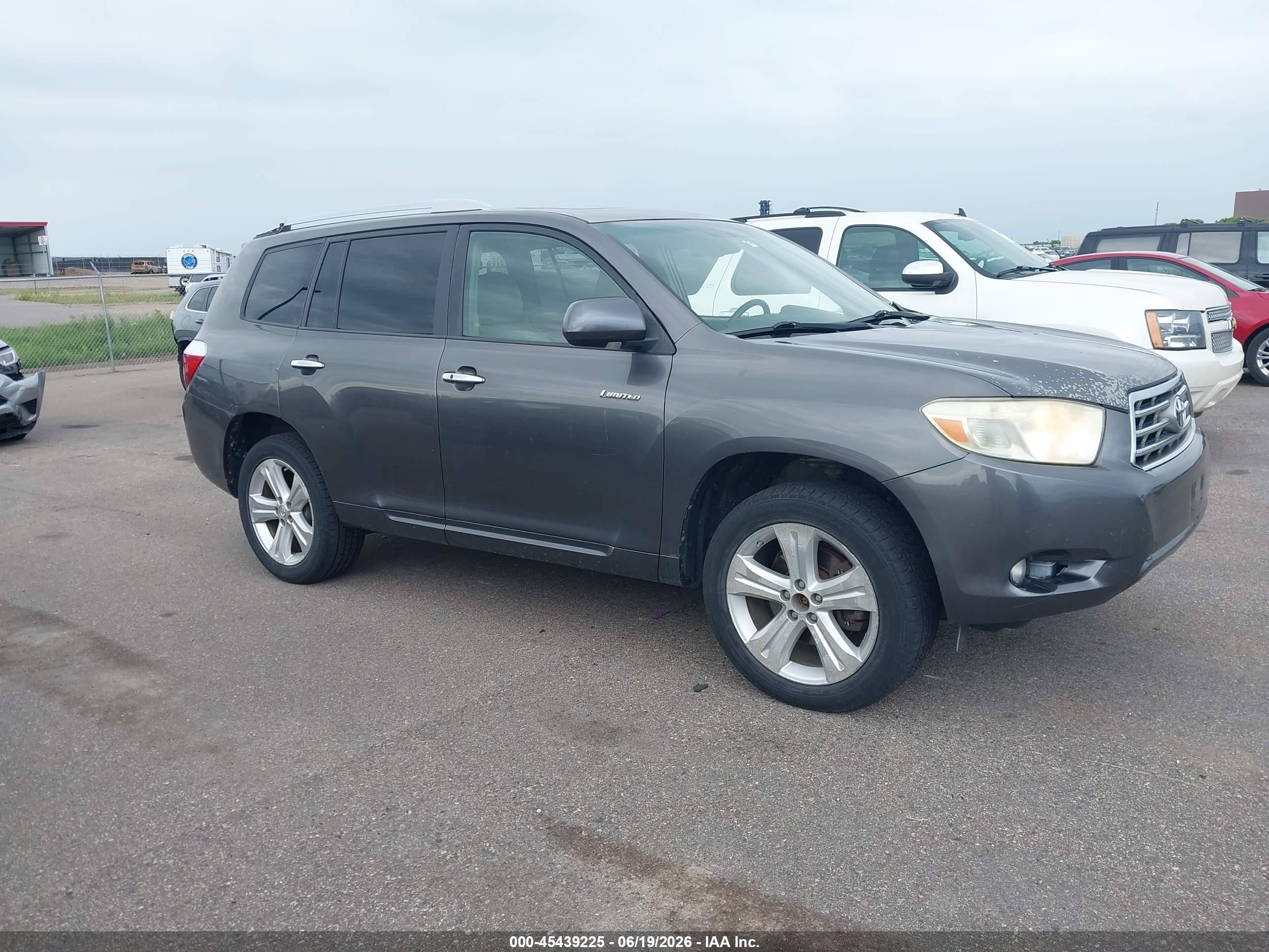 2008 Toyota Highlander Limited Gray vin: JTEES42A982008719